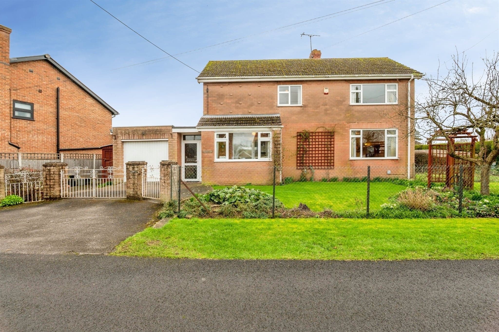 Property at Grove Crescent, Upton-Upon-Severn, Worcester