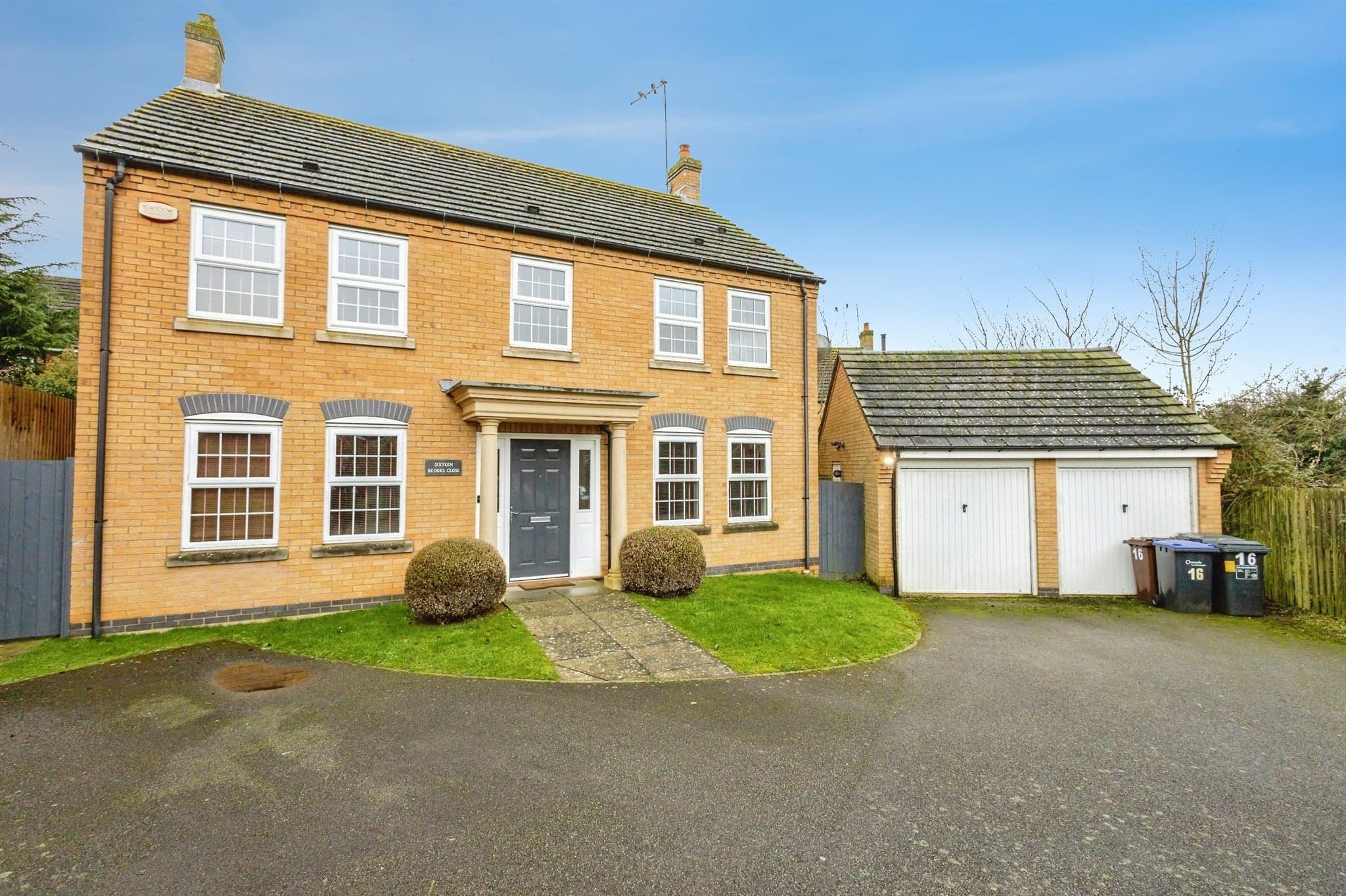 Property at Brooks Close, Wootton, Northampton