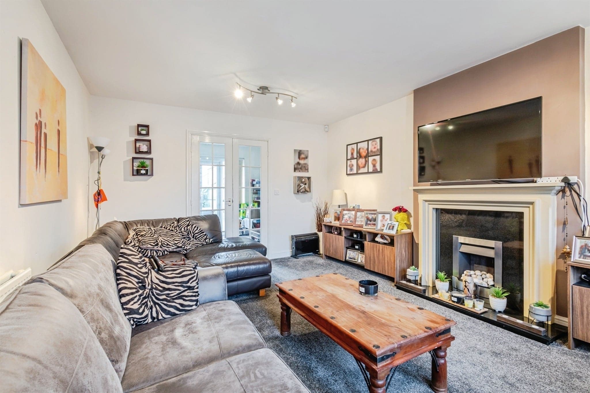 Property at Brooks Close, Wootton, Northampton