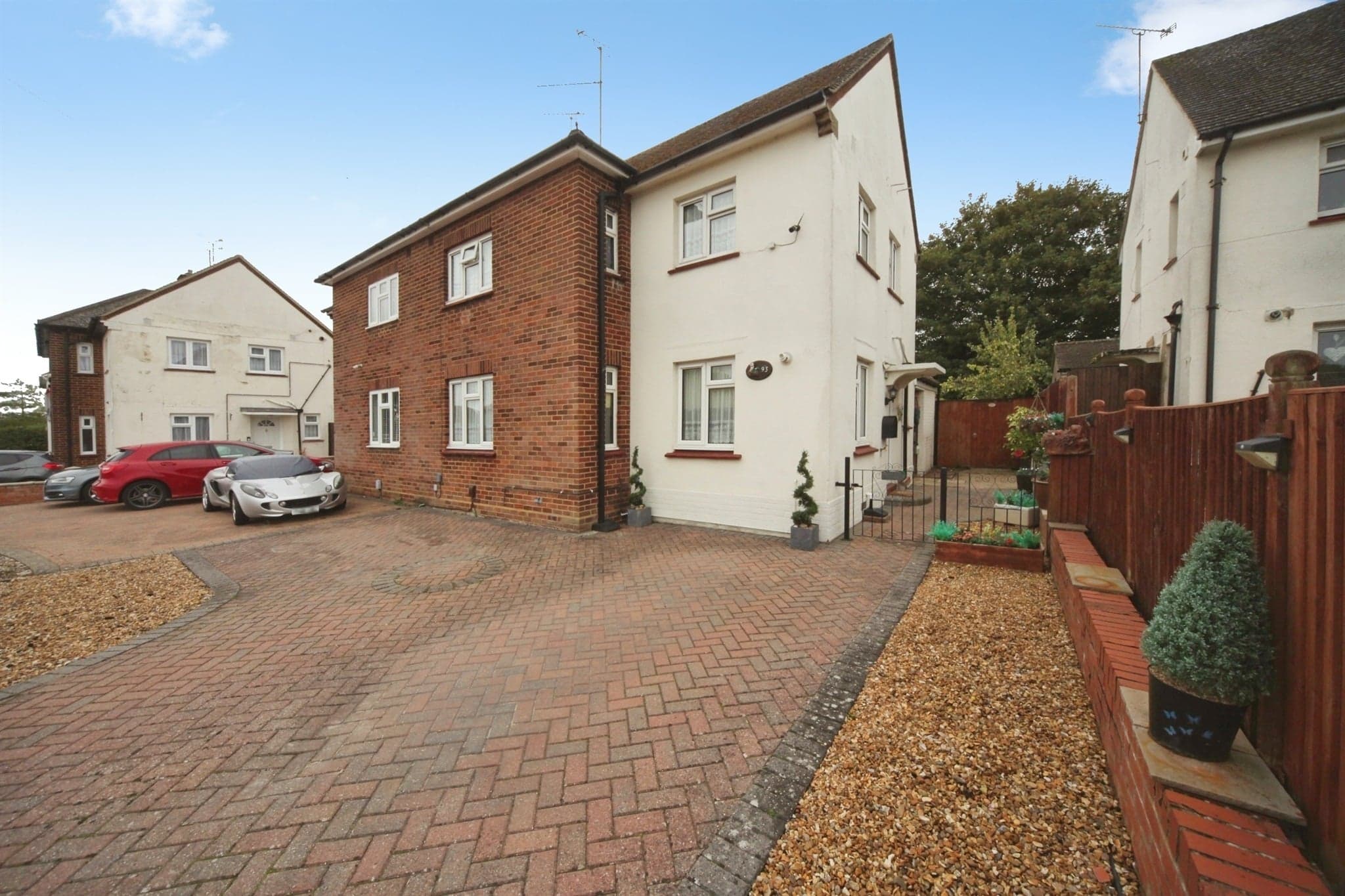 Property at Beecroft Way, Dunstable