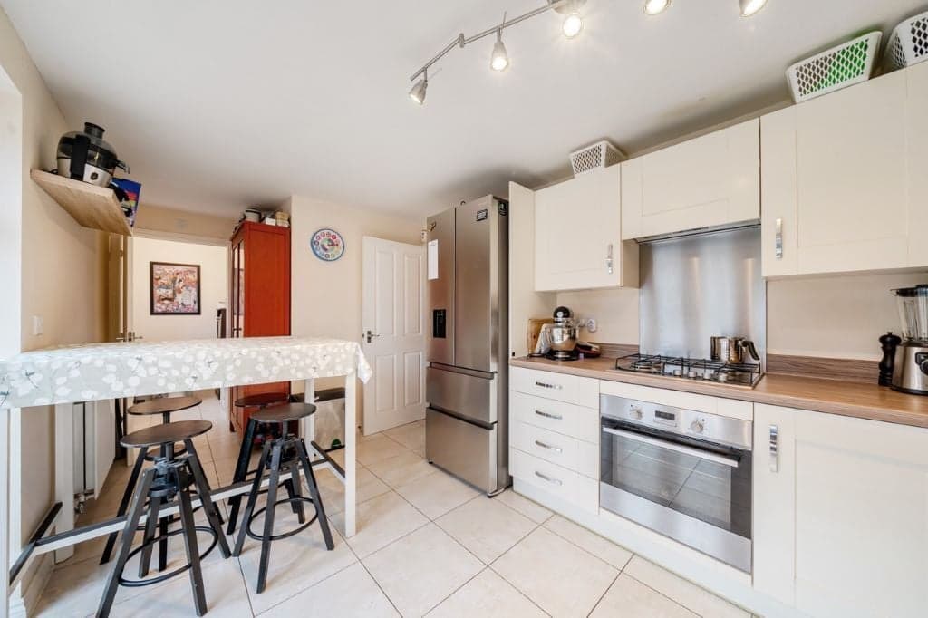 Property at Chedworth Close, Stratford-Upon-Avon