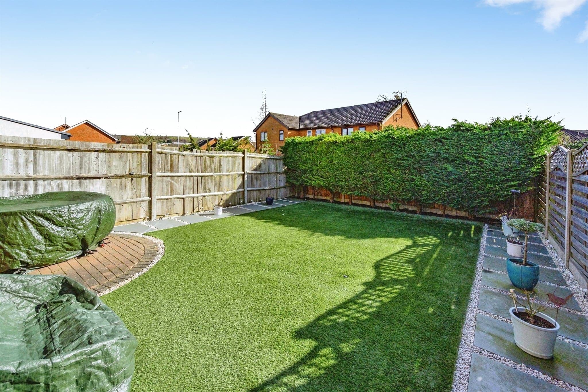 Property at Dexter Close, Luton