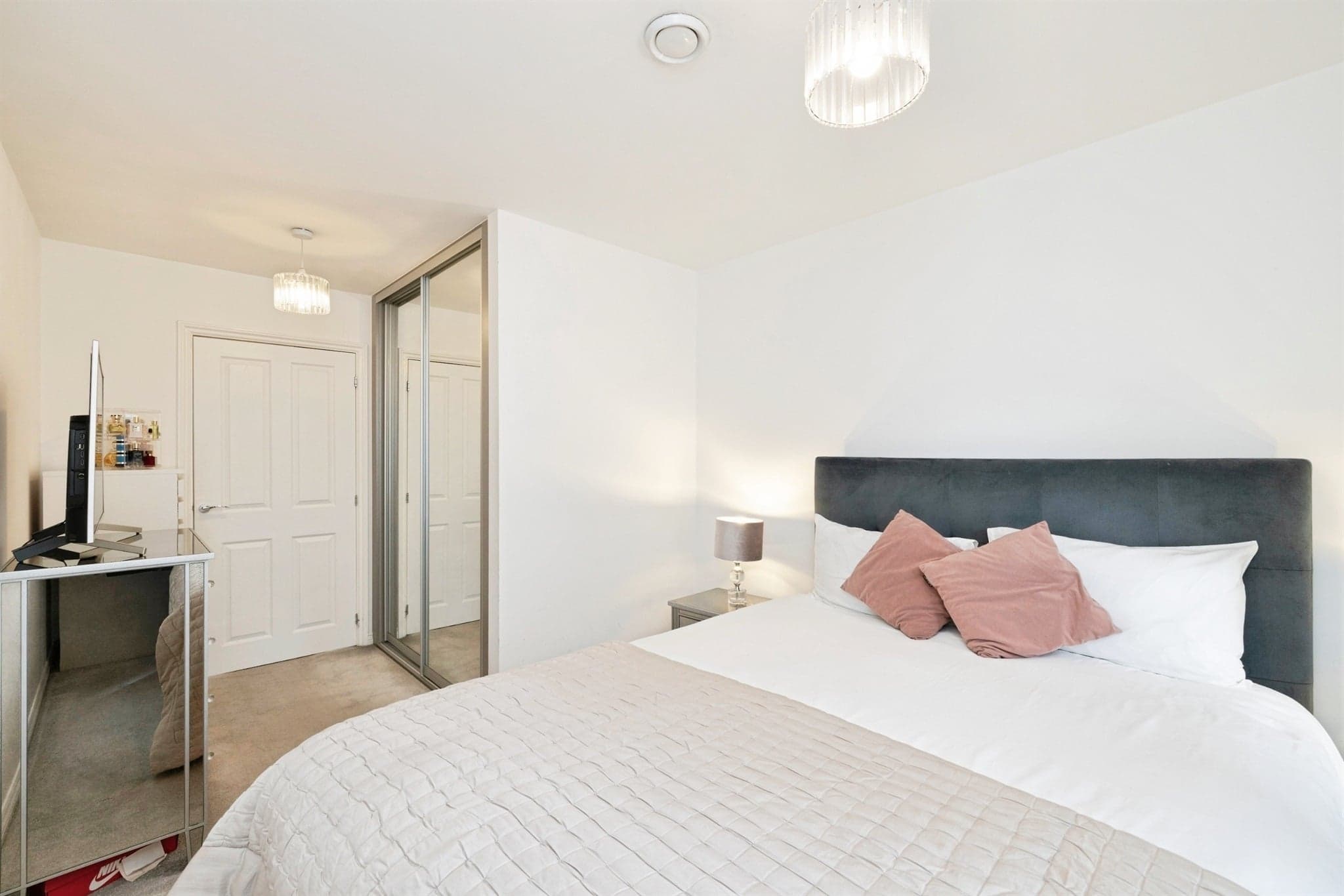 Property at Elstree Way, Borehamwood