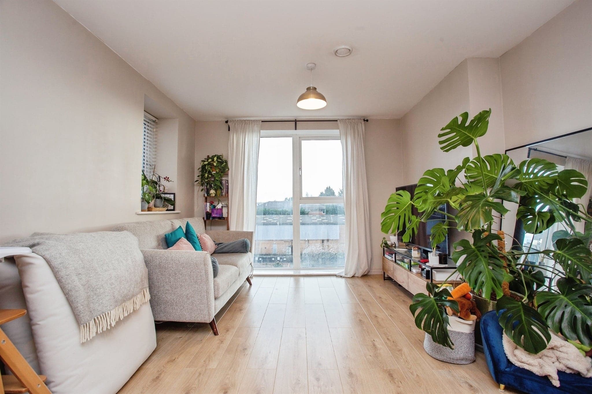 Property at Manor Way, Borehamwood