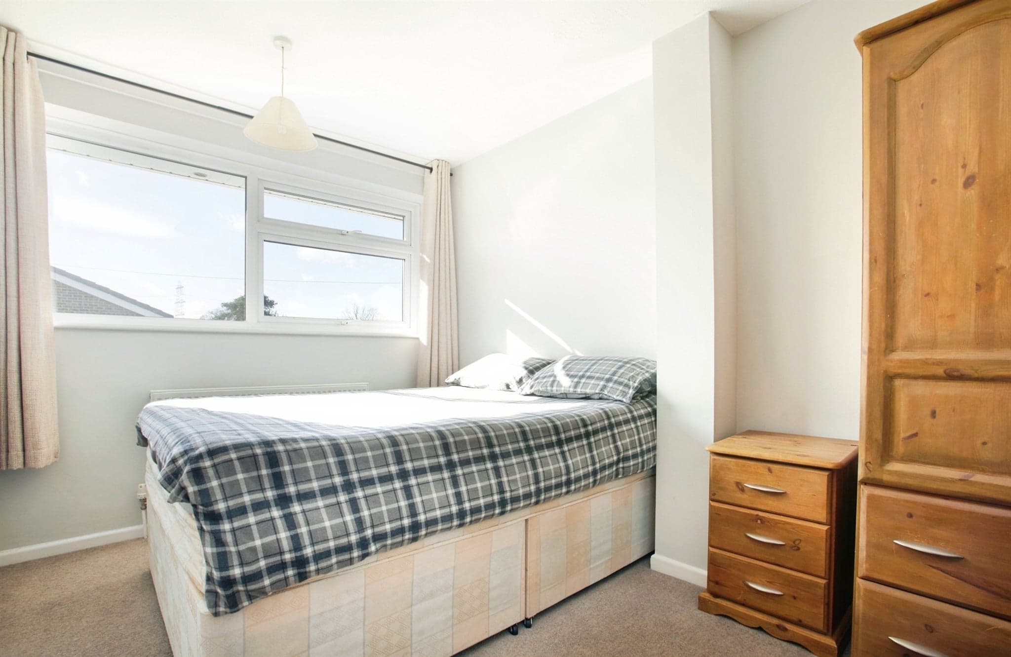 Property at Bracken Close, North Baddesley, SOUTHAMPTON