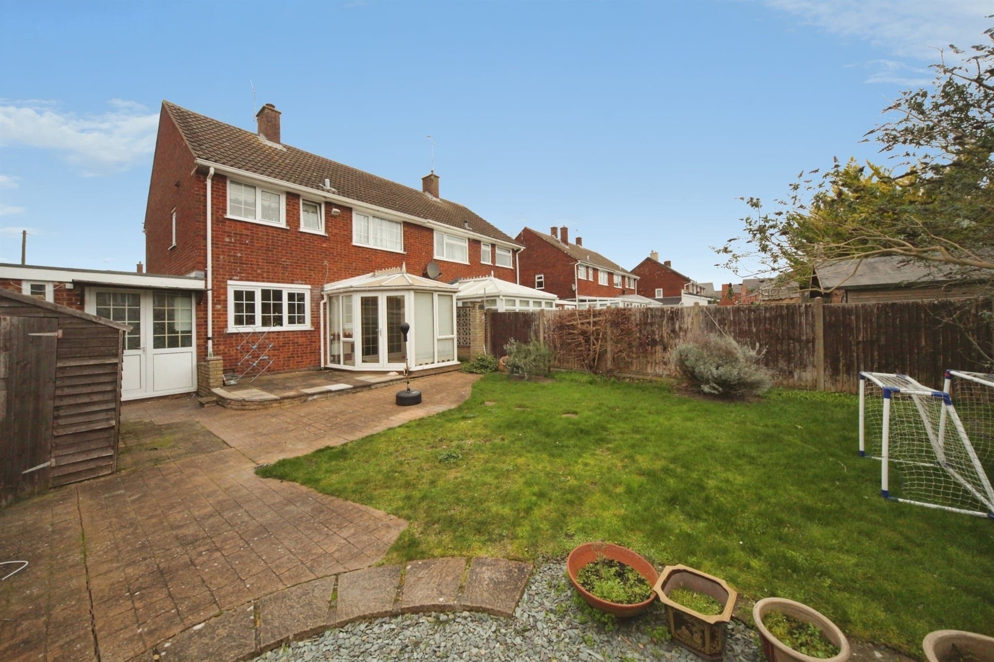 Property at Yew Street, Houghton Regis, Dunstable