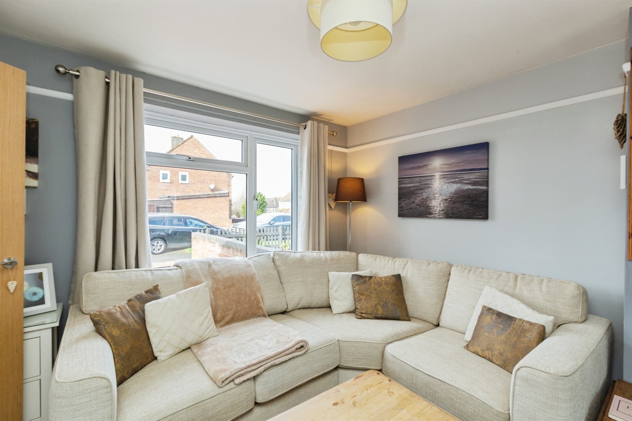Property at Queens Close, Thame