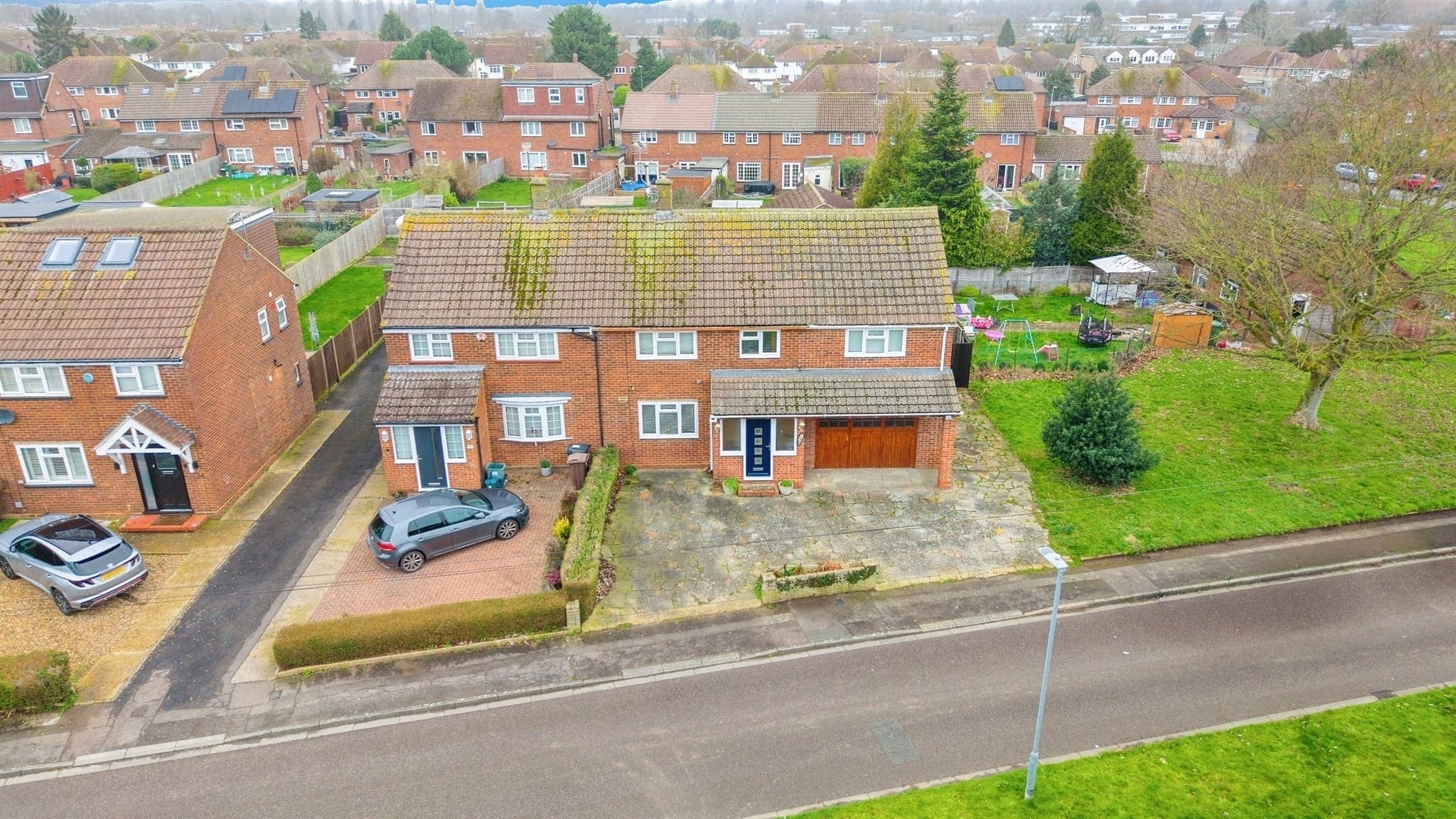 Property at Summerfield Close, London Colney, St. Albans