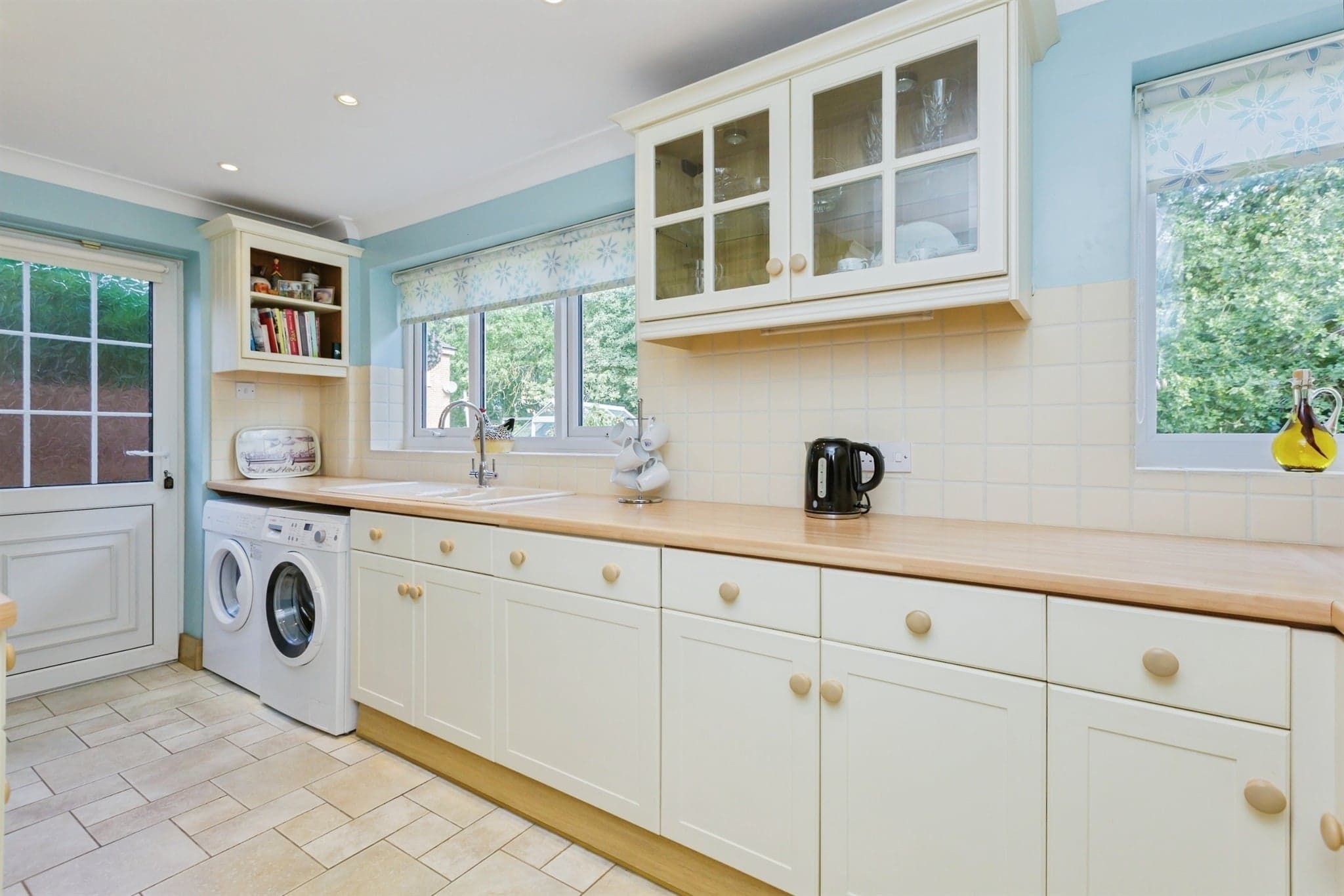 Property at Pennine Close, Oadby, Leicester