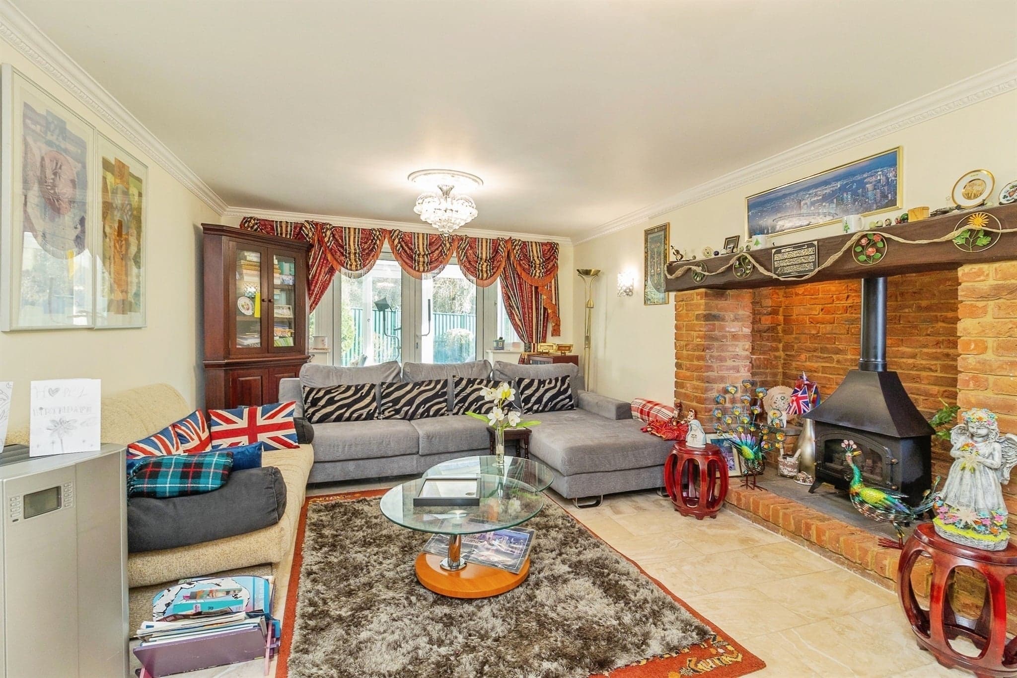 Property at Linceslade Grove, Loughton, Milton Keynes