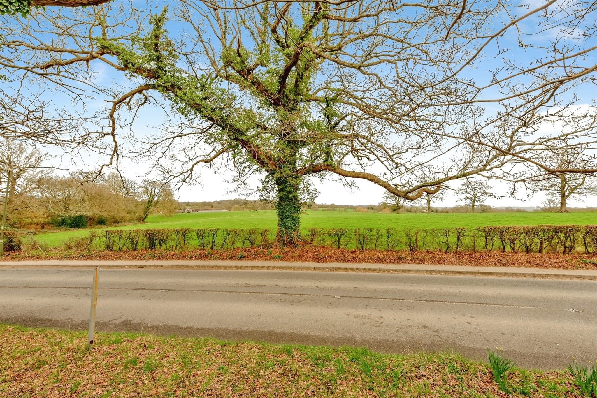 Property at Dunraven Avenue, Redhill