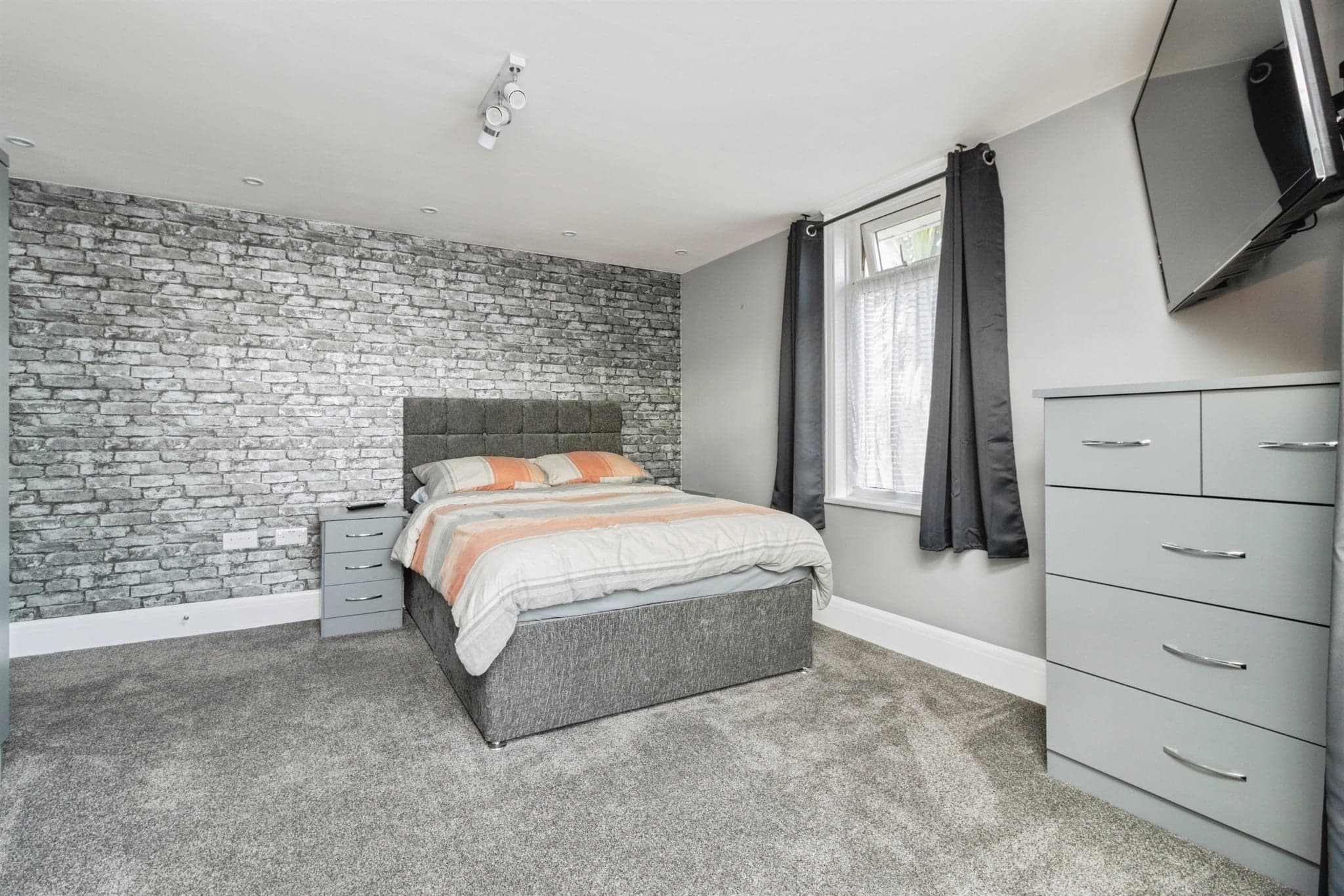 Property at Barnfield Road, Paignton
