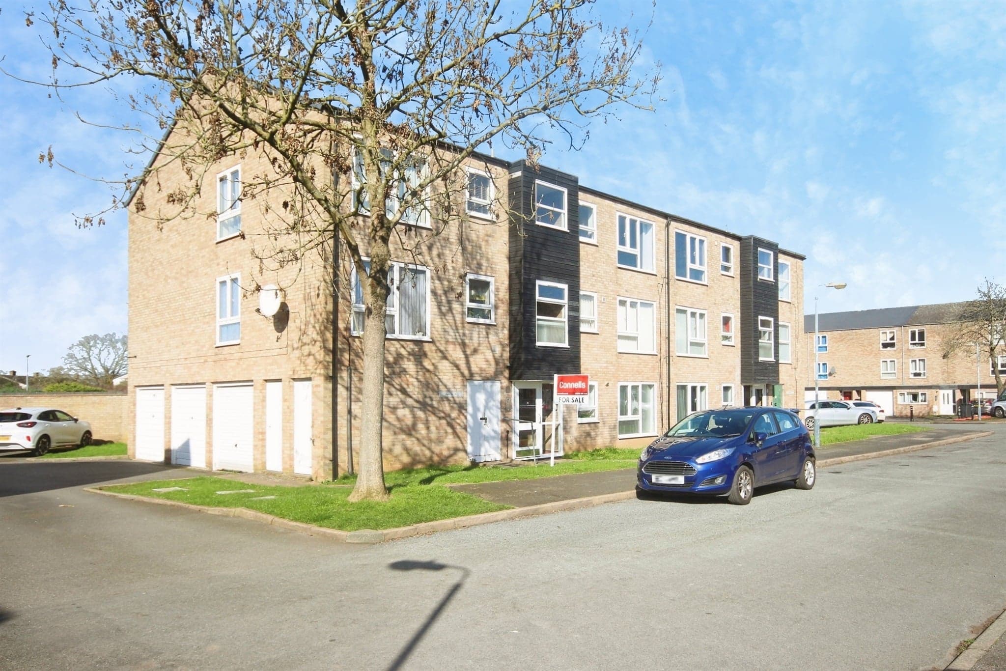 Property at Barton Crescent, Leamington Spa