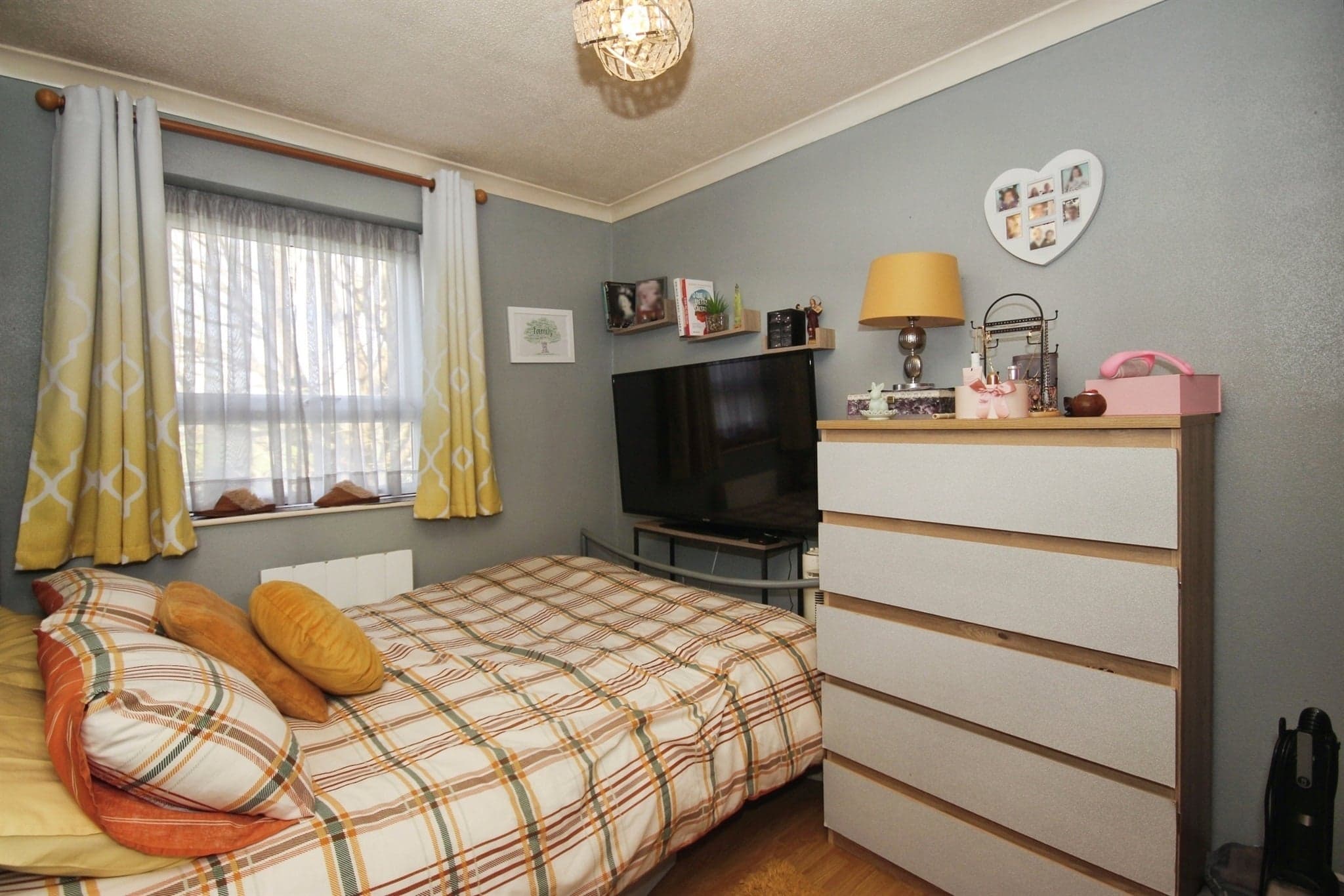 Property at Barton Crescent, Leamington Spa