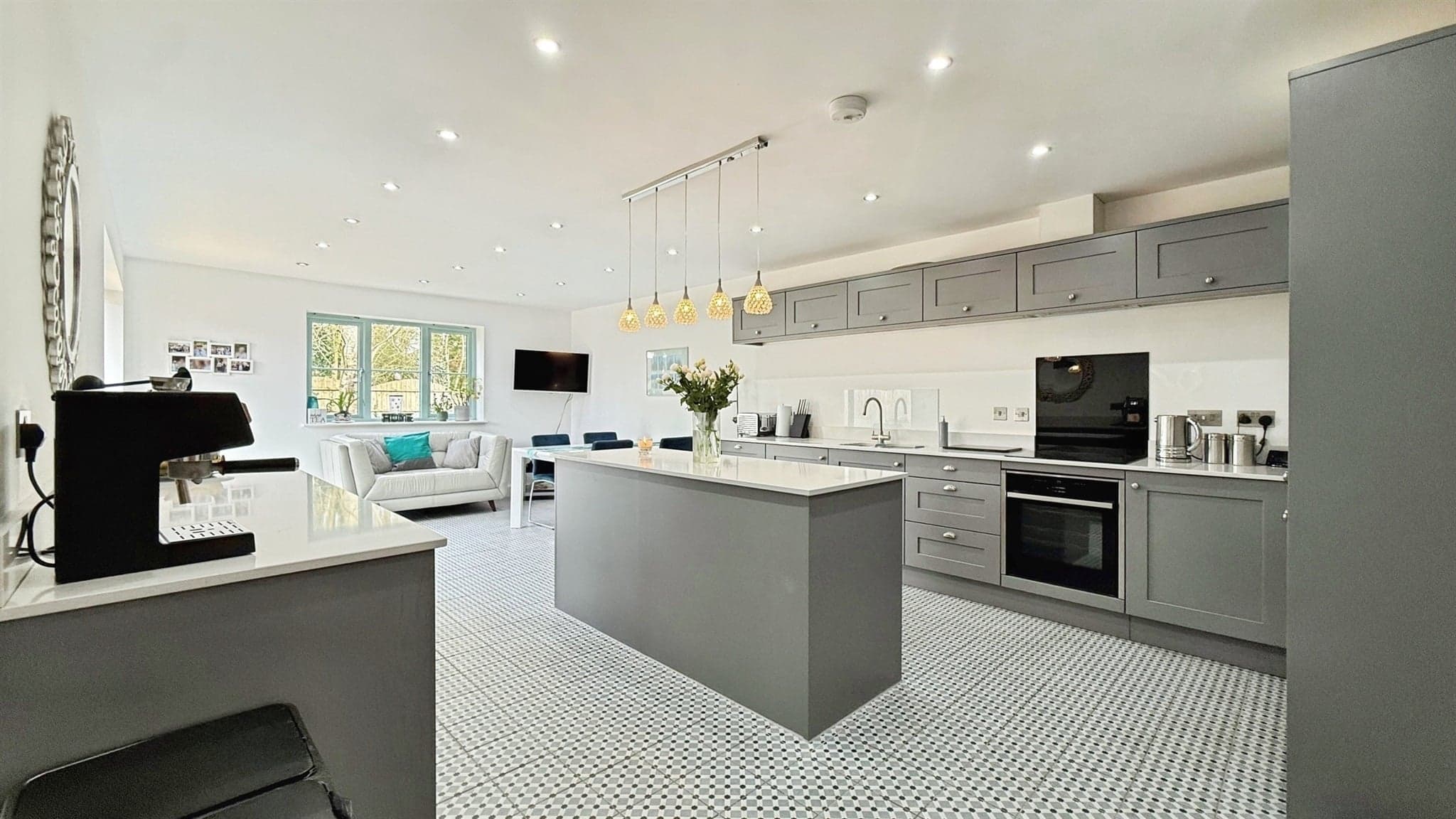 Property at Walnut Close, Little Kineton, Warwick