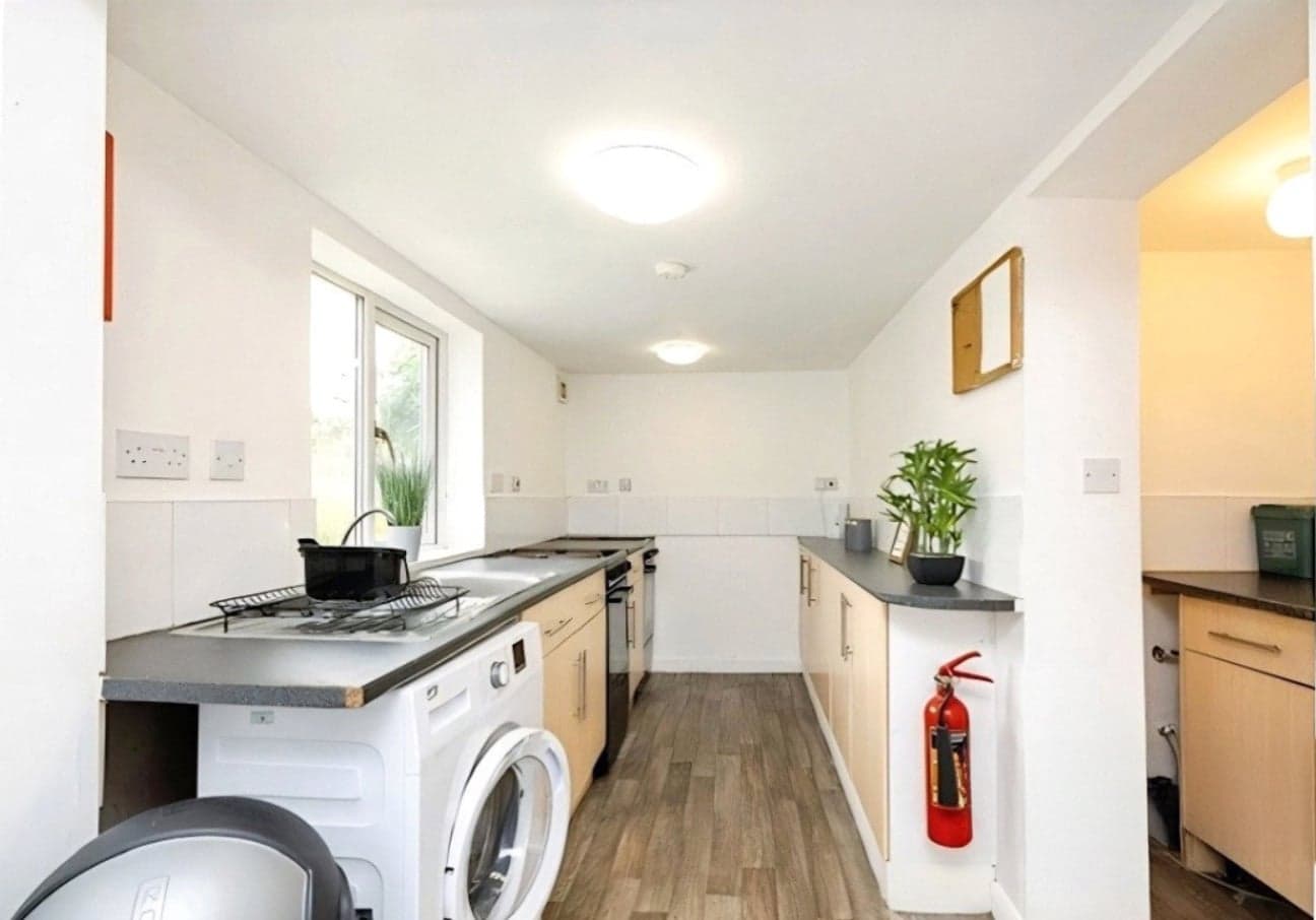 Property at Westlea Road, Leamington Spa
