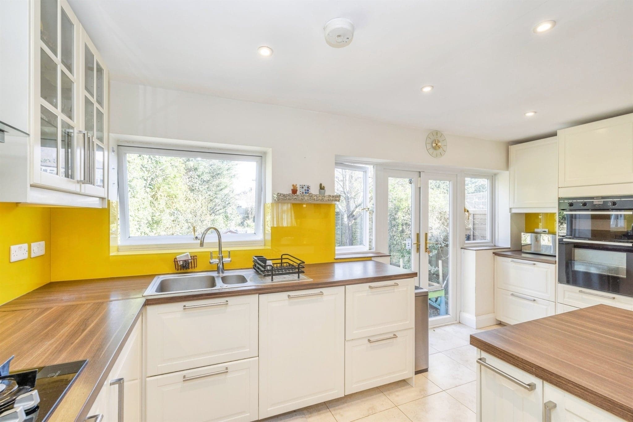 Property at Ashfield Avenue, Bushey
