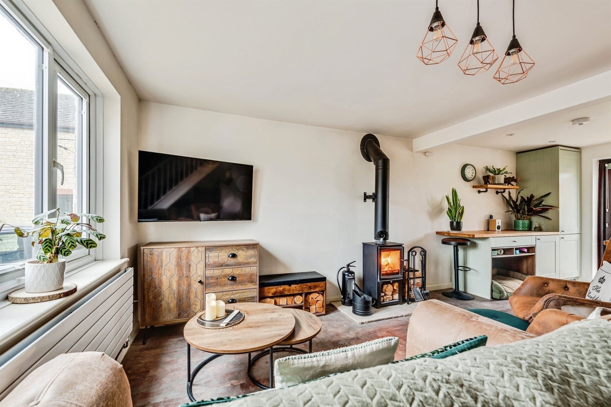 Property at Chestnut Close, Brize Norton, CARTERTON