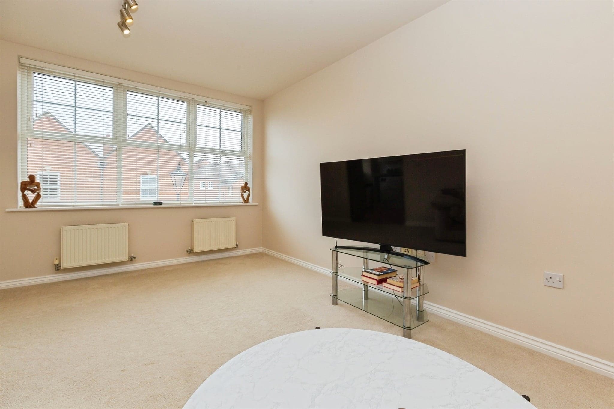 Property at Knightsbridge Place, Aylesbury