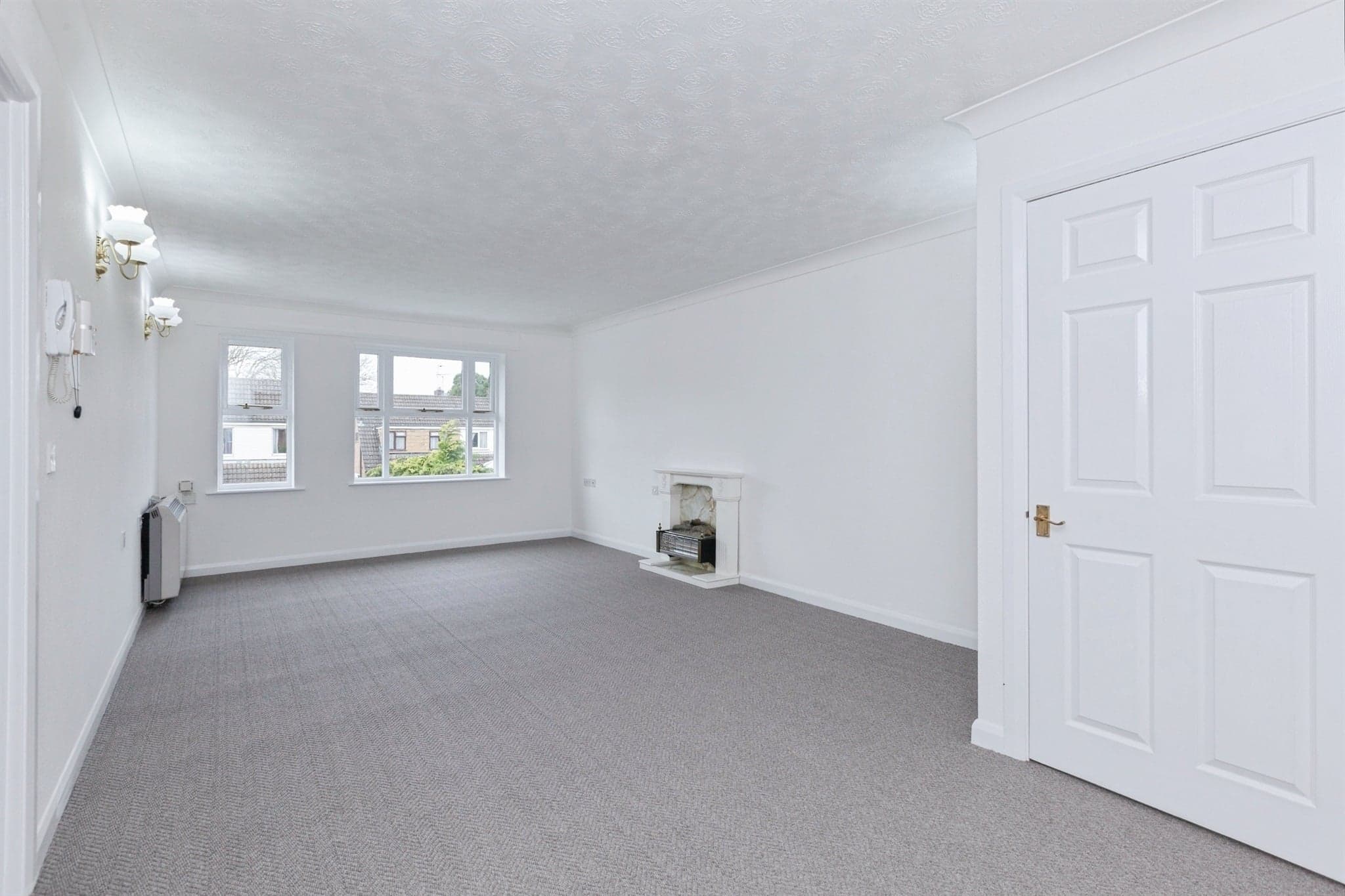 Property at Winterburn Gardens, Whetstone, Leicester