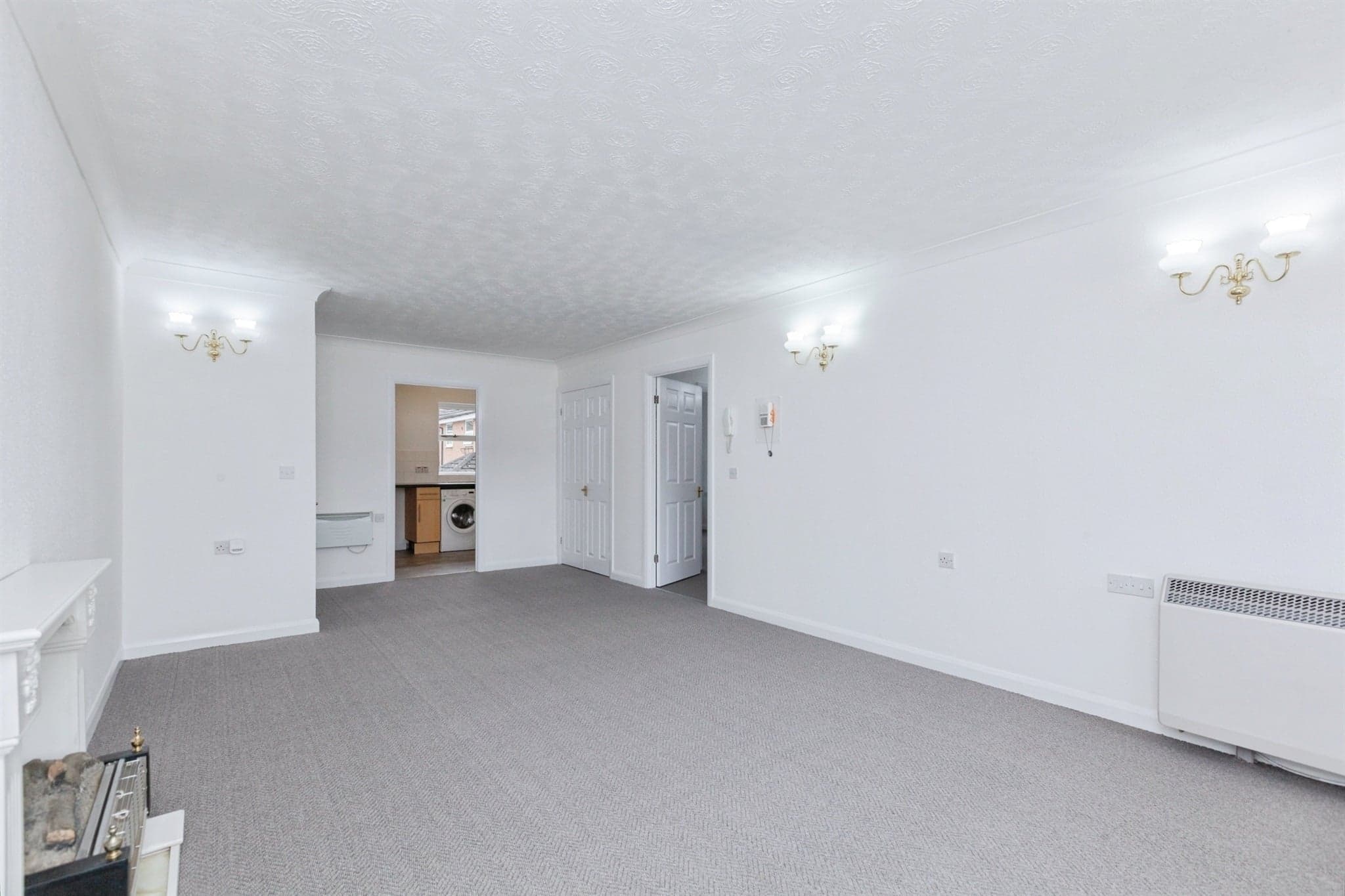 Property at Winterburn Gardens, Whetstone, Leicester