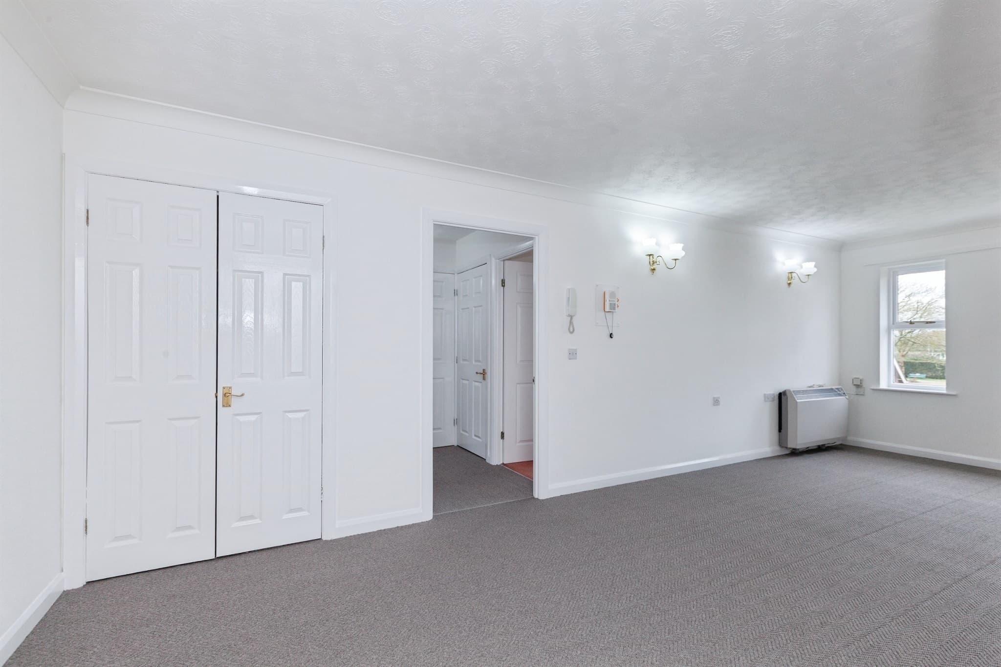 Property at Winterburn Gardens, Whetstone, Leicester