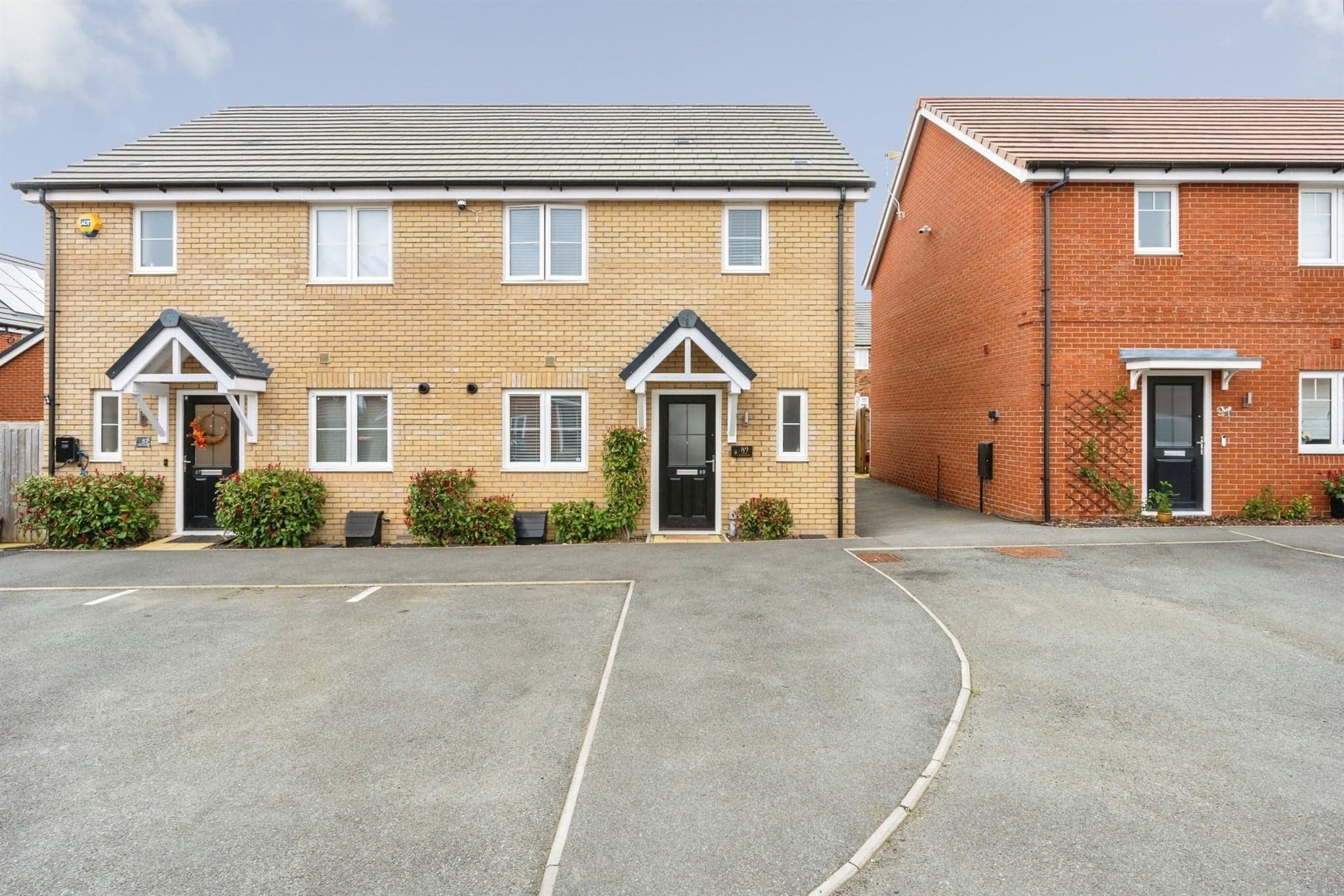 Property at Skye Gardens, Houghton Regis, Dunstable