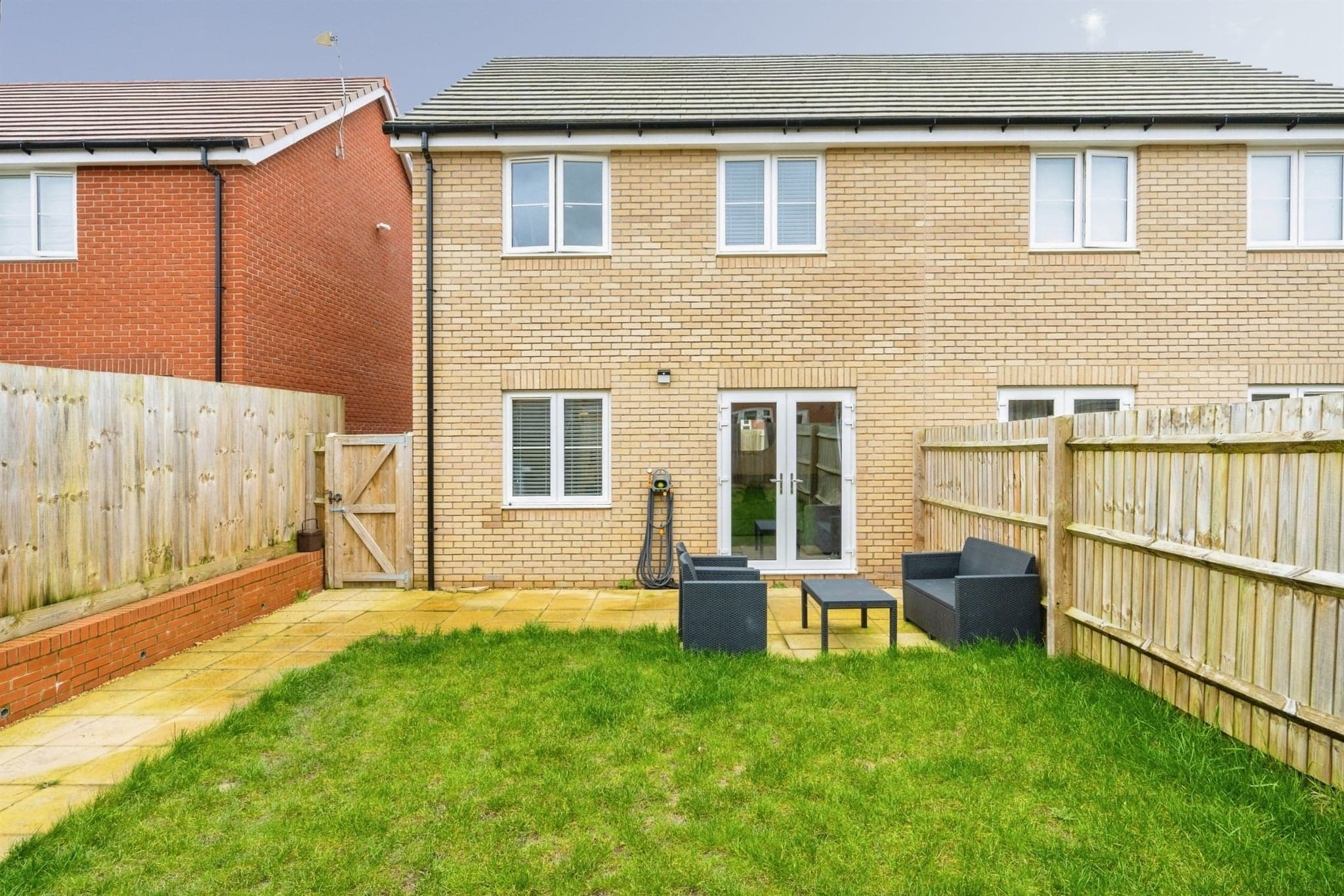 Property at Skye Gardens, Houghton Regis, Dunstable