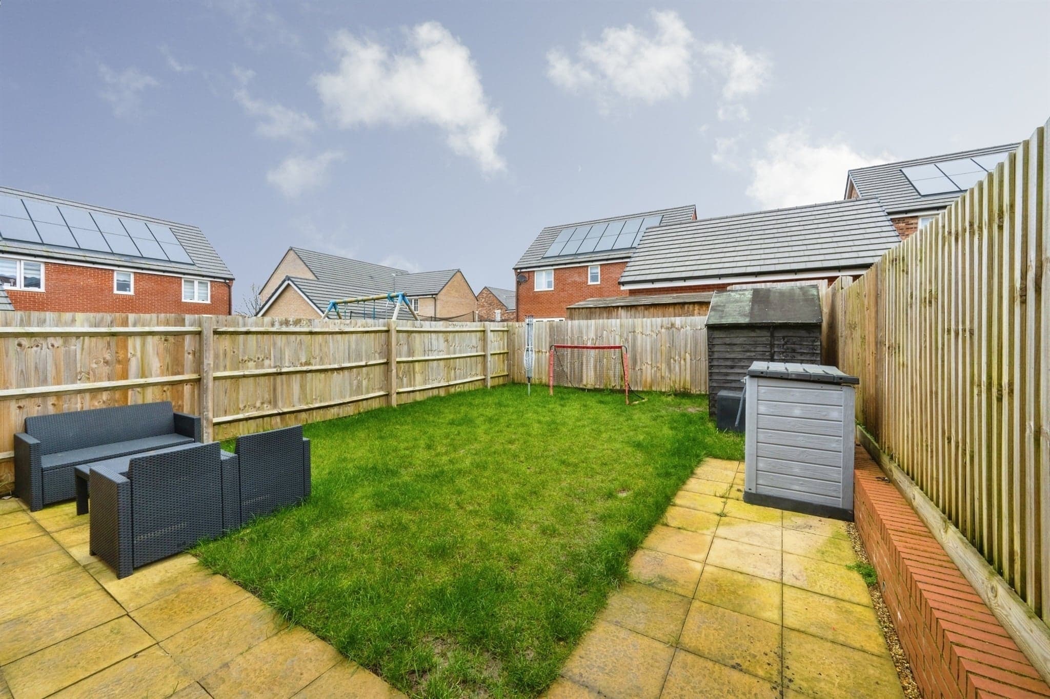 Property at Skye Gardens, Houghton Regis, Dunstable