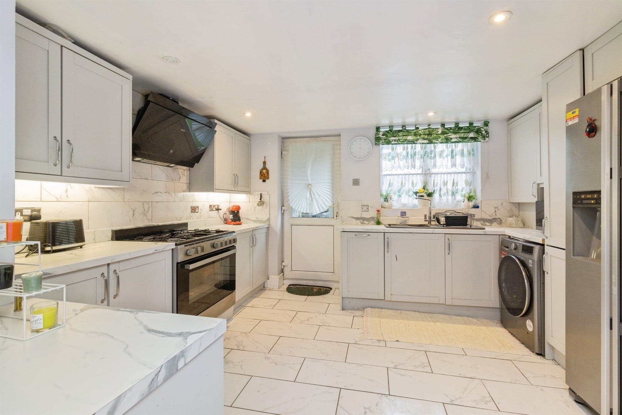 Property at Avenue Road, Torquay