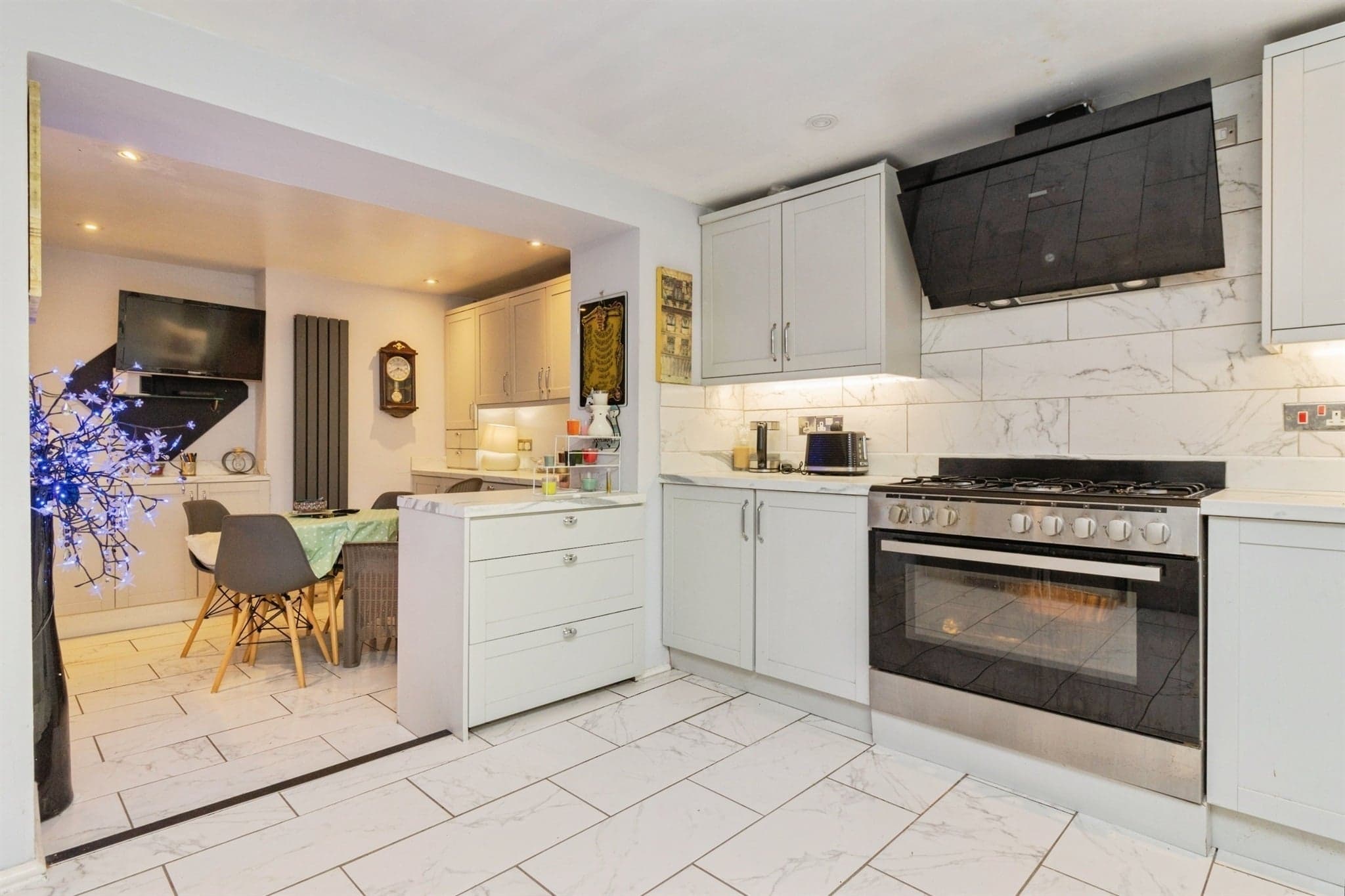 Property at Avenue Road, Torquay