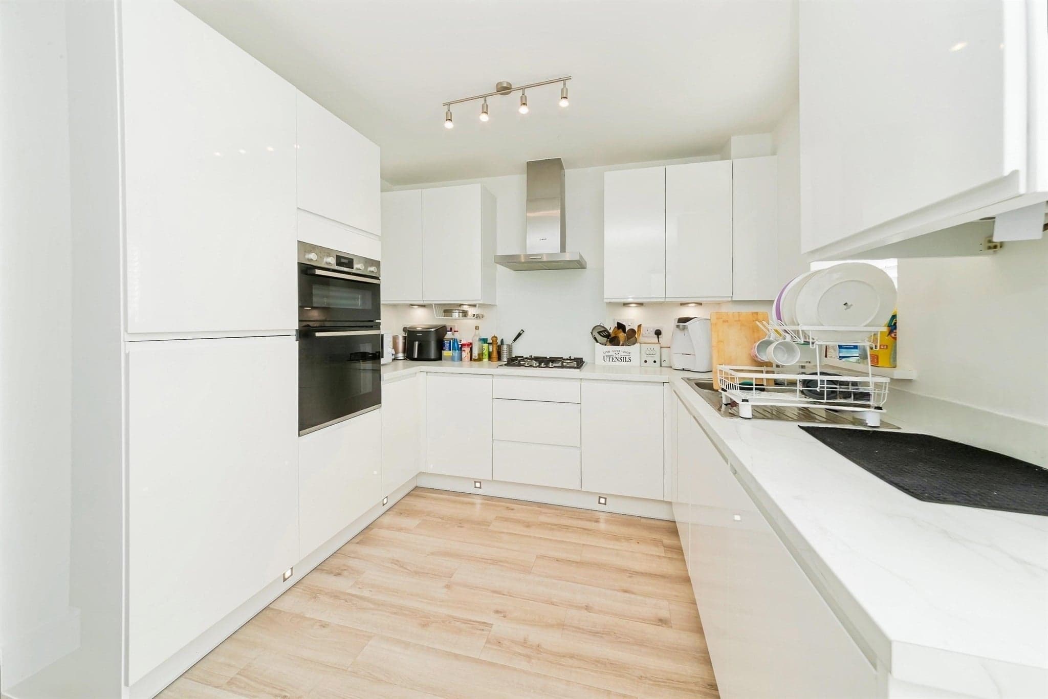 Property at Vigar Place, Copthorne, Crawley