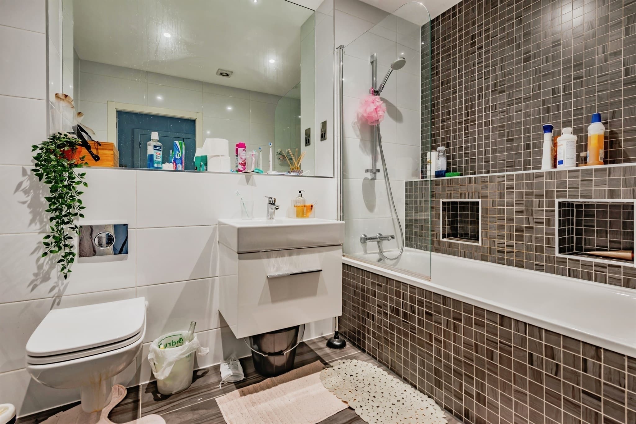 Property at White Lion Close, East Grinstead