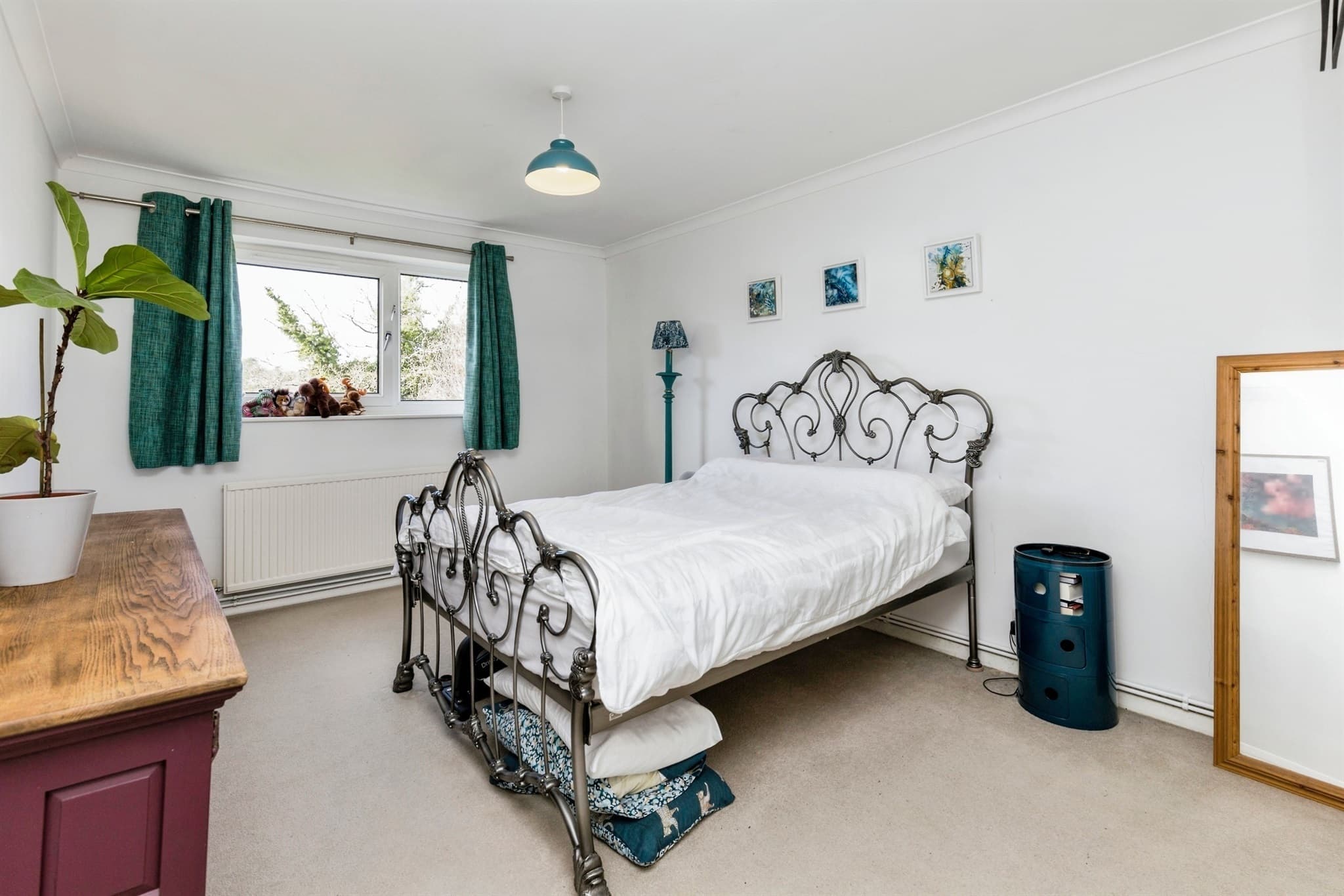 Property at Paddockhall Road, Haywards Heath