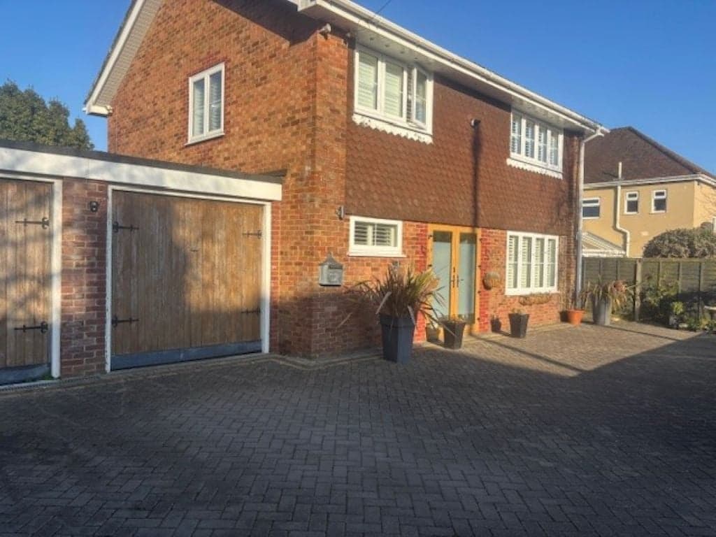 Property at Glendon Avenue, Bournemouth