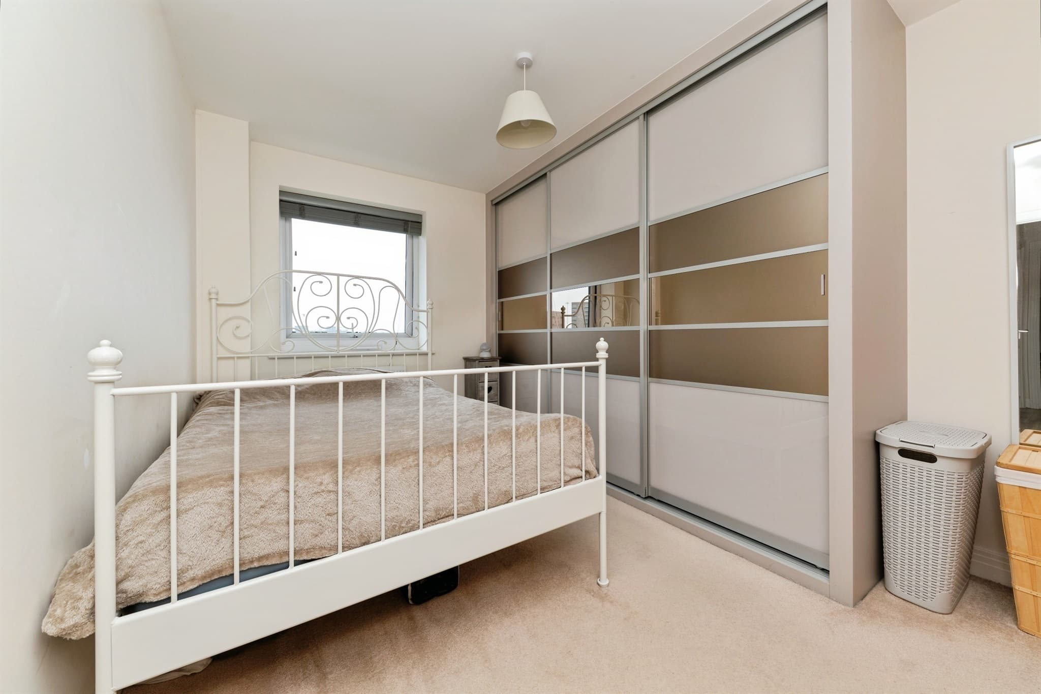 Property at Swingate, STEVENAGE