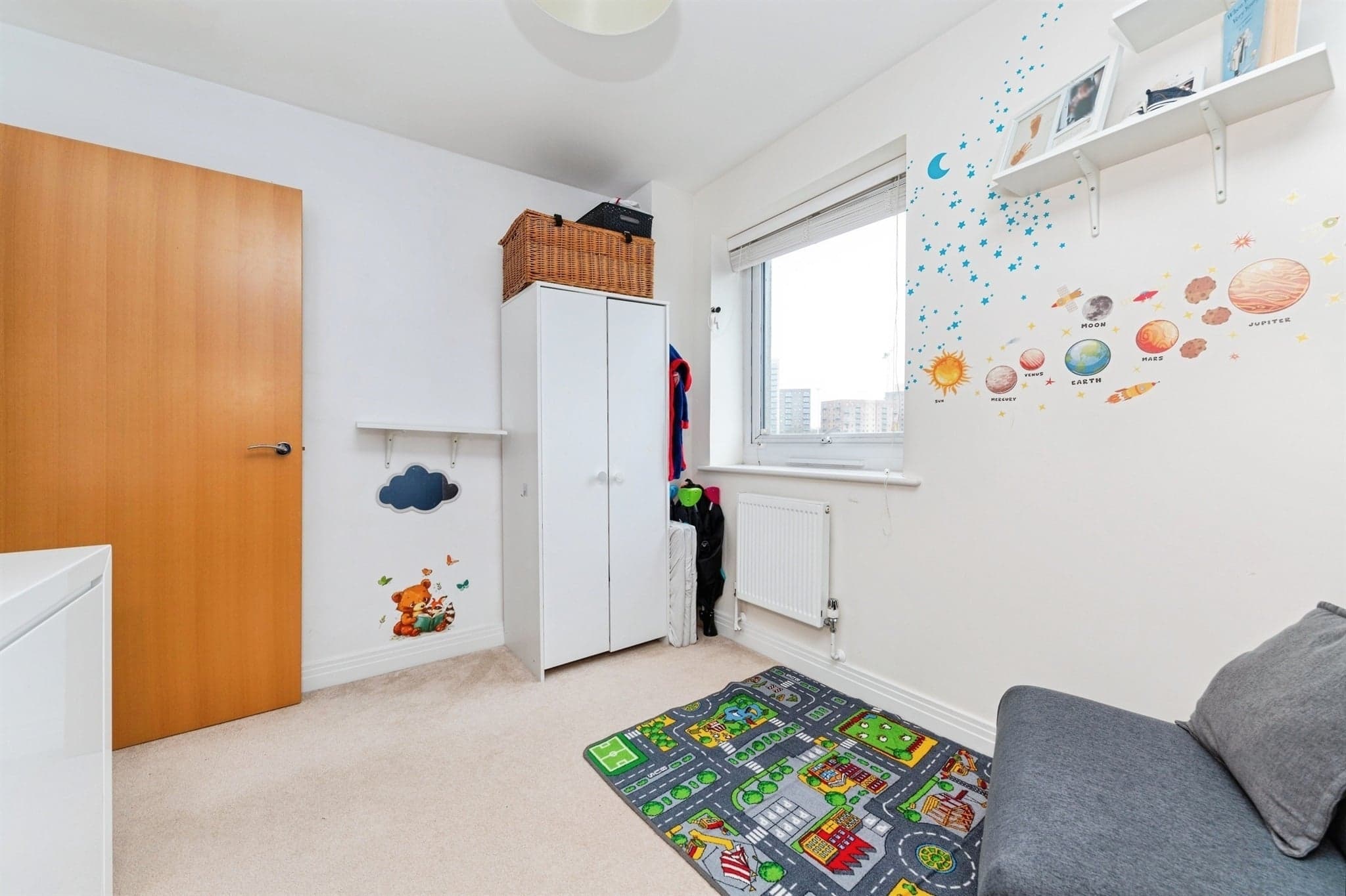 Property at Swingate, STEVENAGE