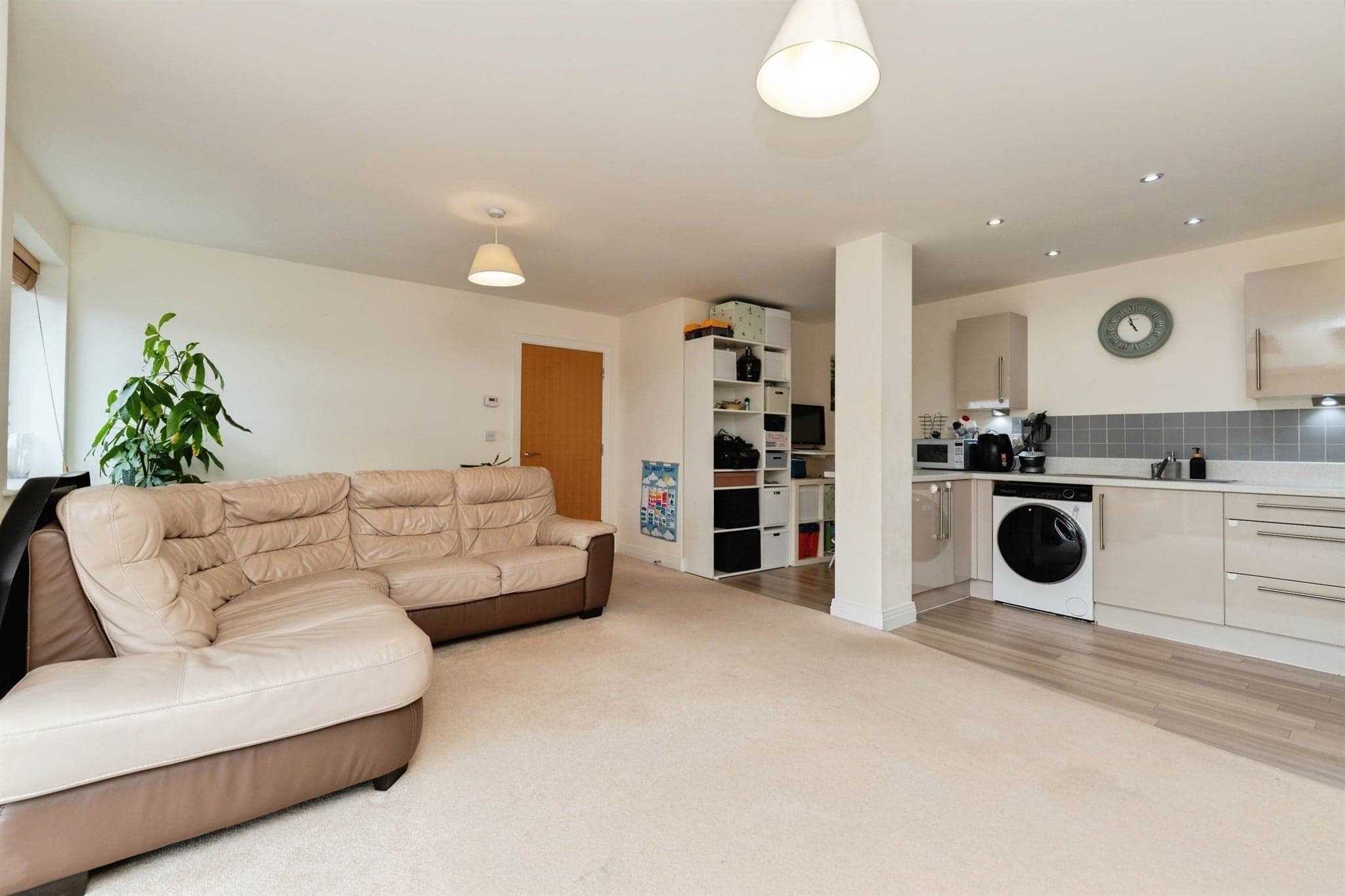 Property at Swingate, STEVENAGE