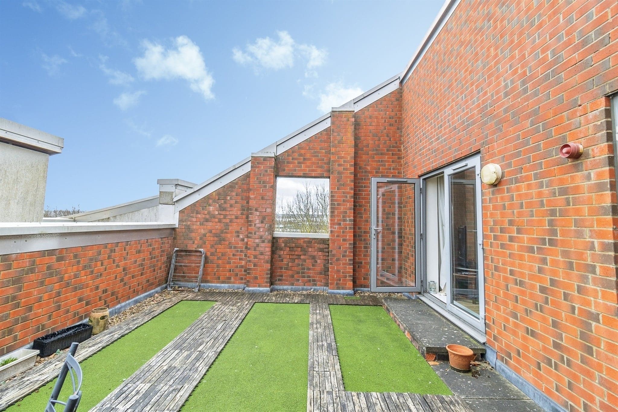 Property at Staverton Grove, Broughton, Milton Keynes