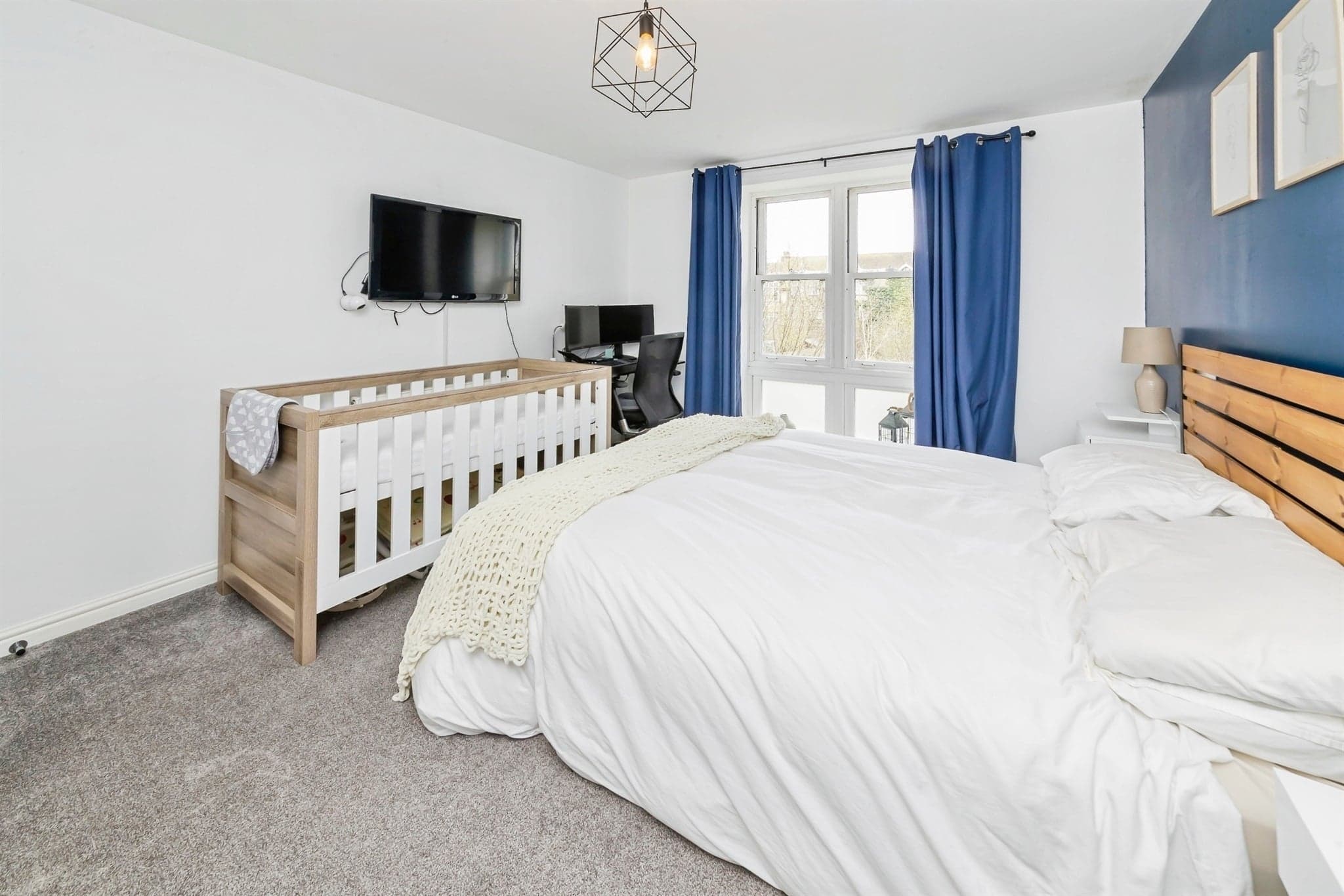 Property at Chapman Way, Haywards Heath