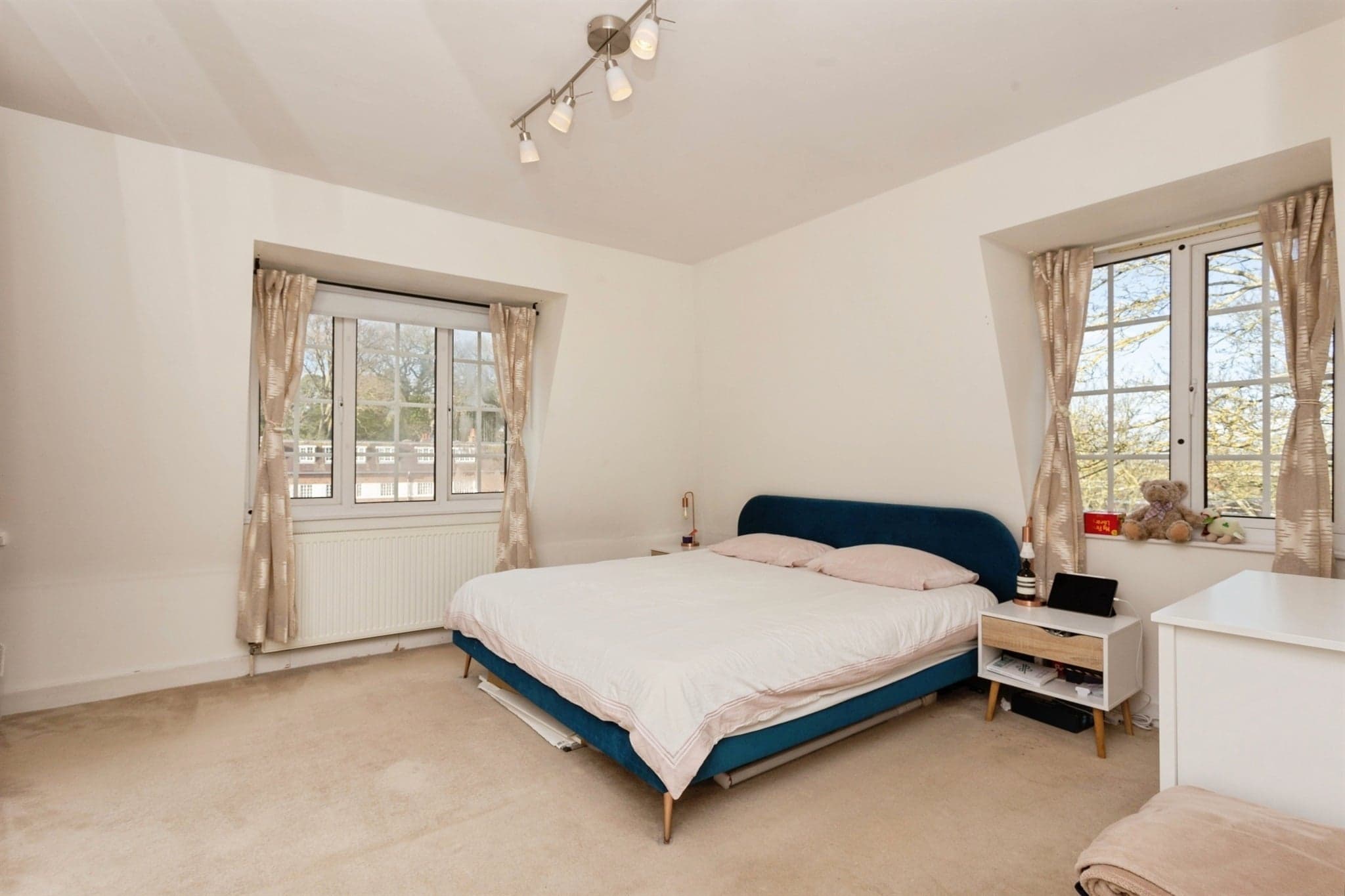 Property at Sudbury Hill, Harrow