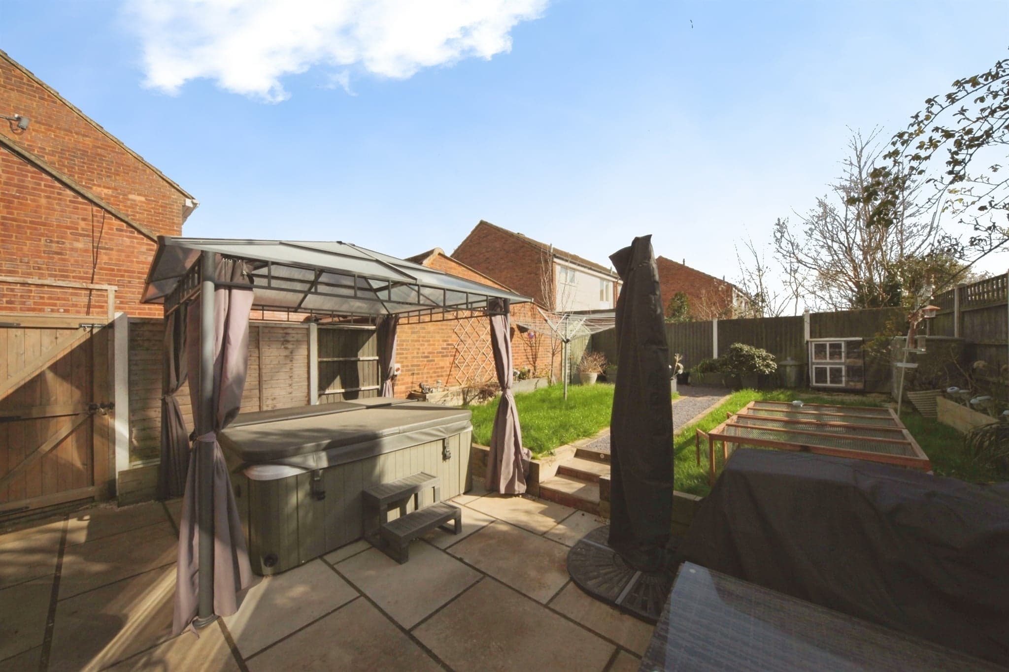 Property at Bidwell Hill, Houghton Regis, Dunstable