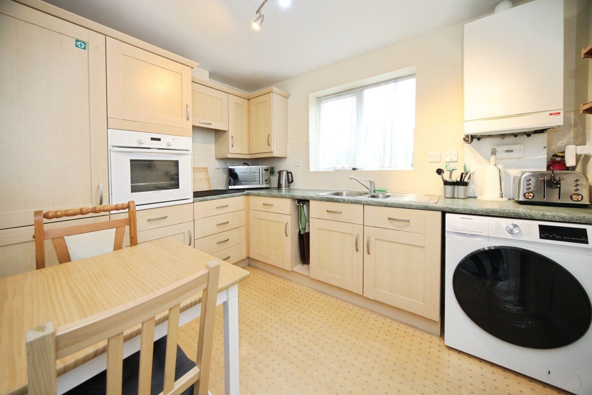 Property at Hancock Drive, Luton