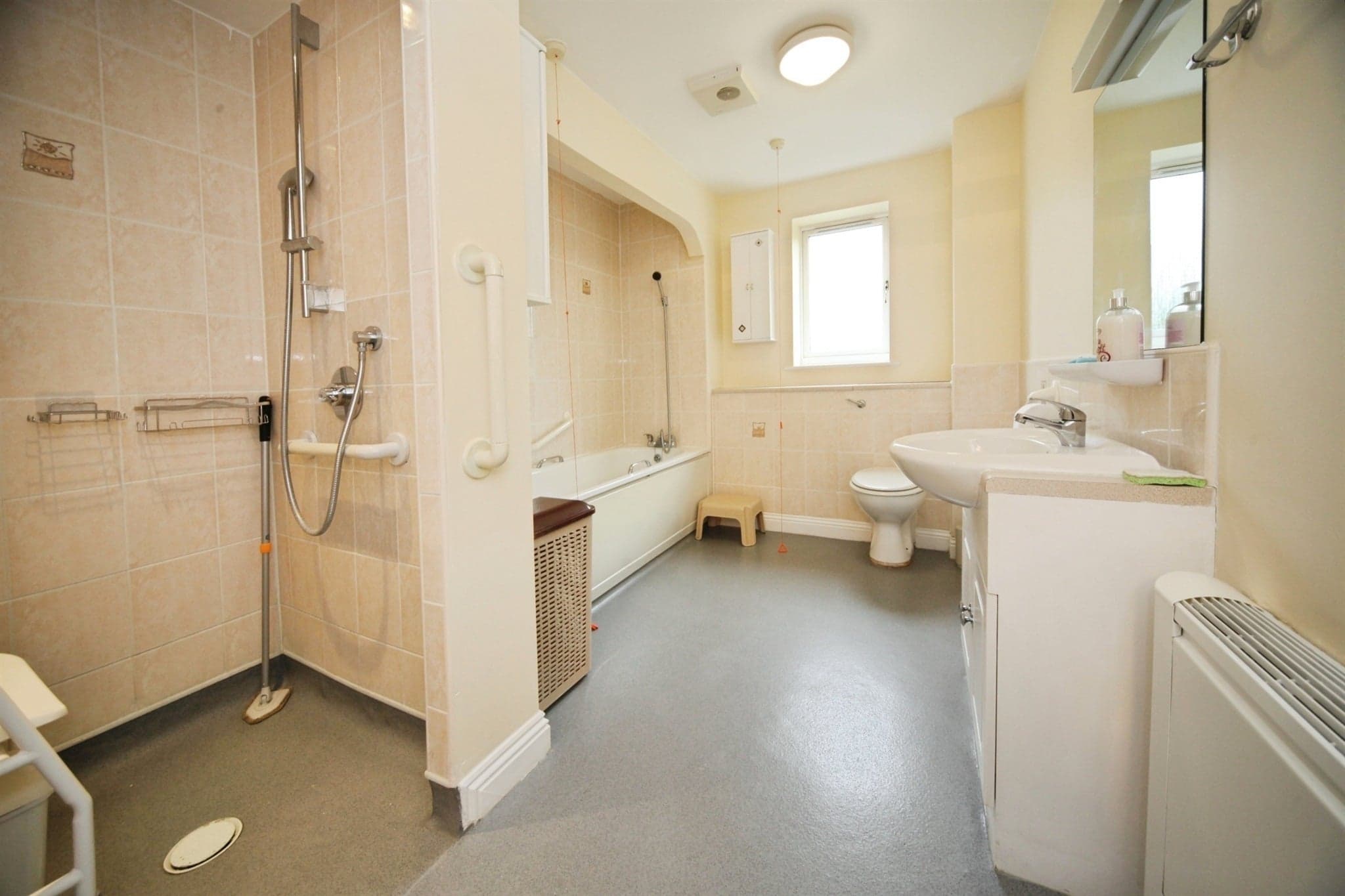 Property at Hancock Drive, Luton
