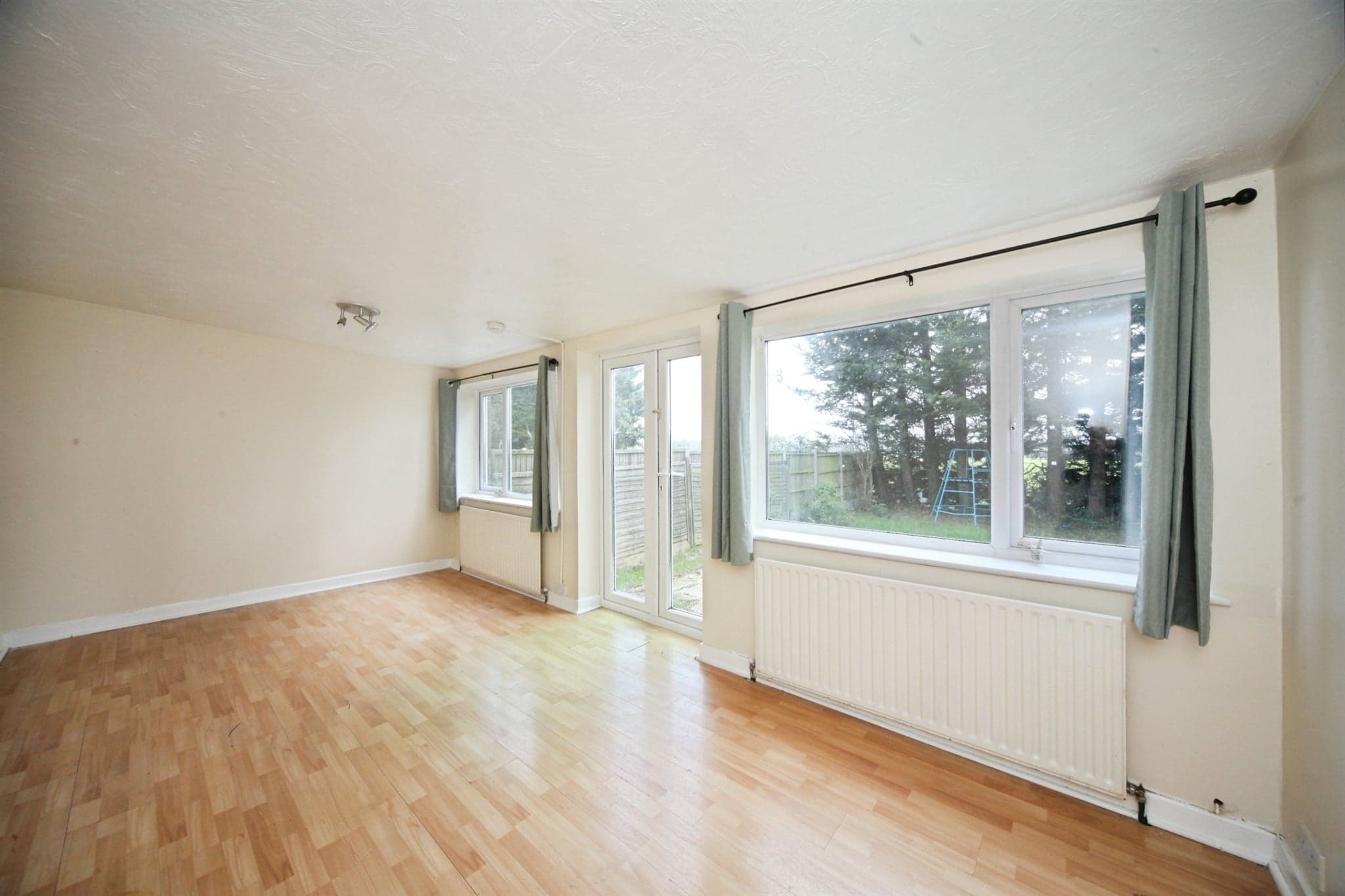 Property at Keepers Close, Luton