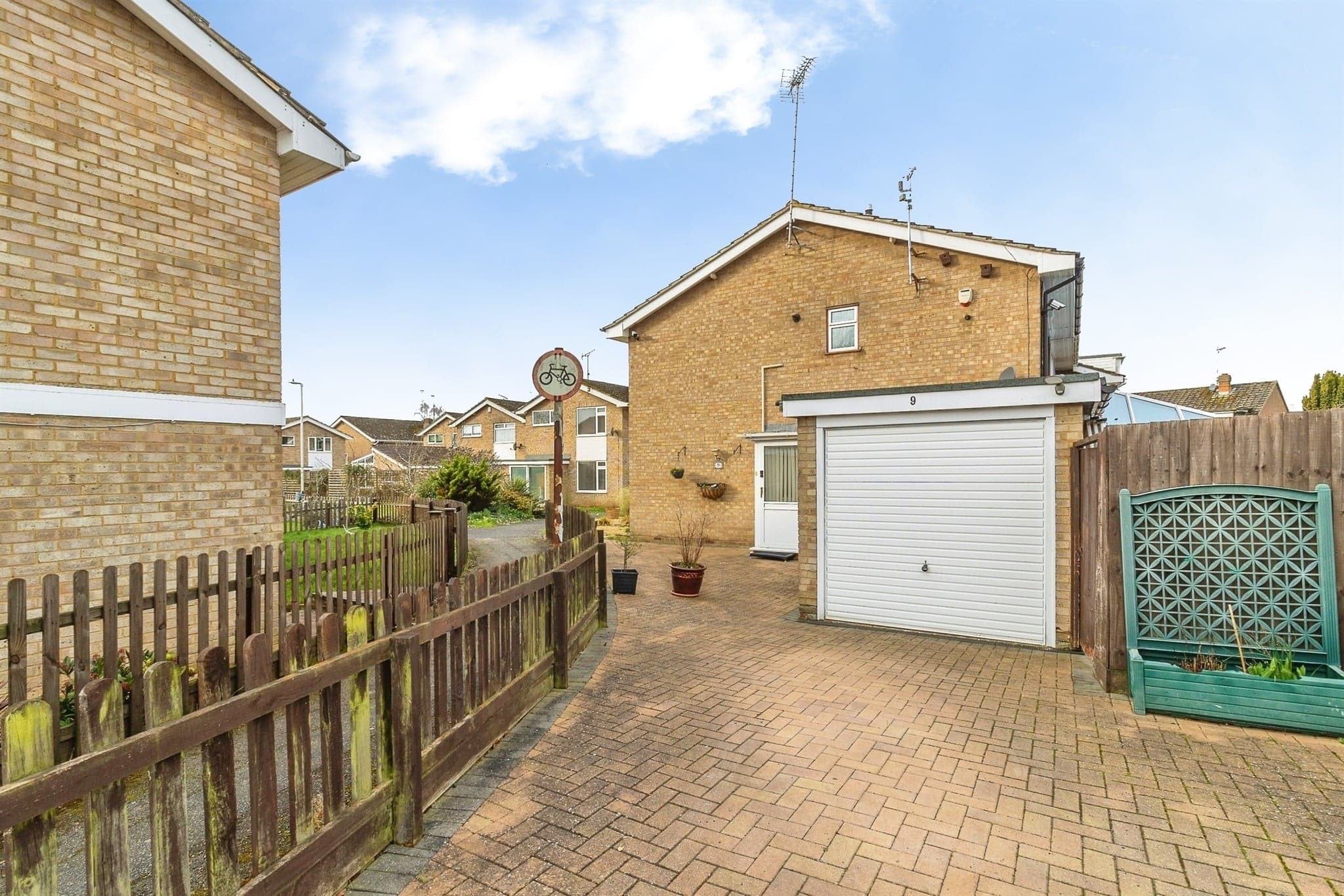 Property at Wentworth Drive, Leighton Buzzard