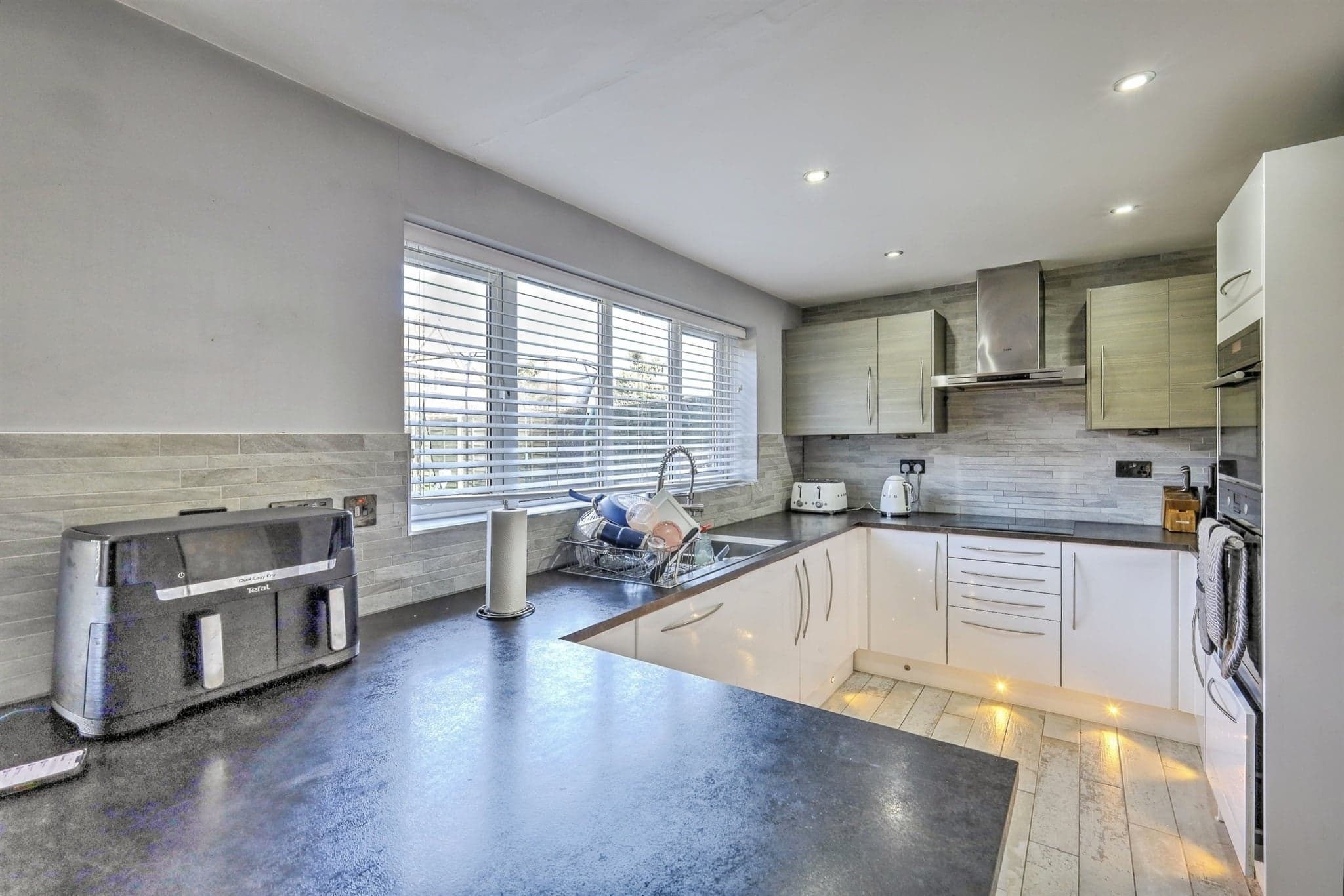 Property at Lynmore Close, Northampton