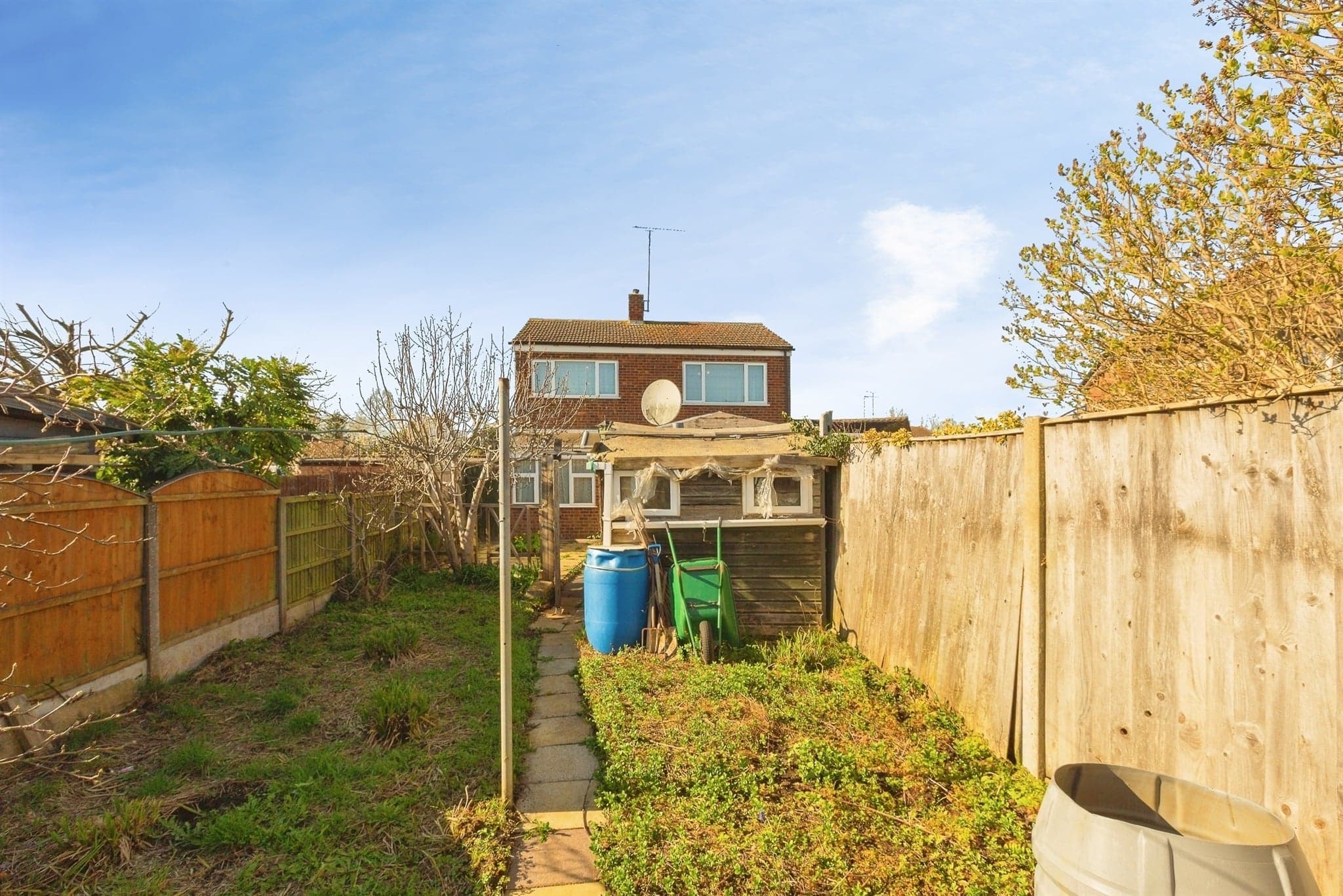 Property at Capshill Avenue, Leighton Buzzard