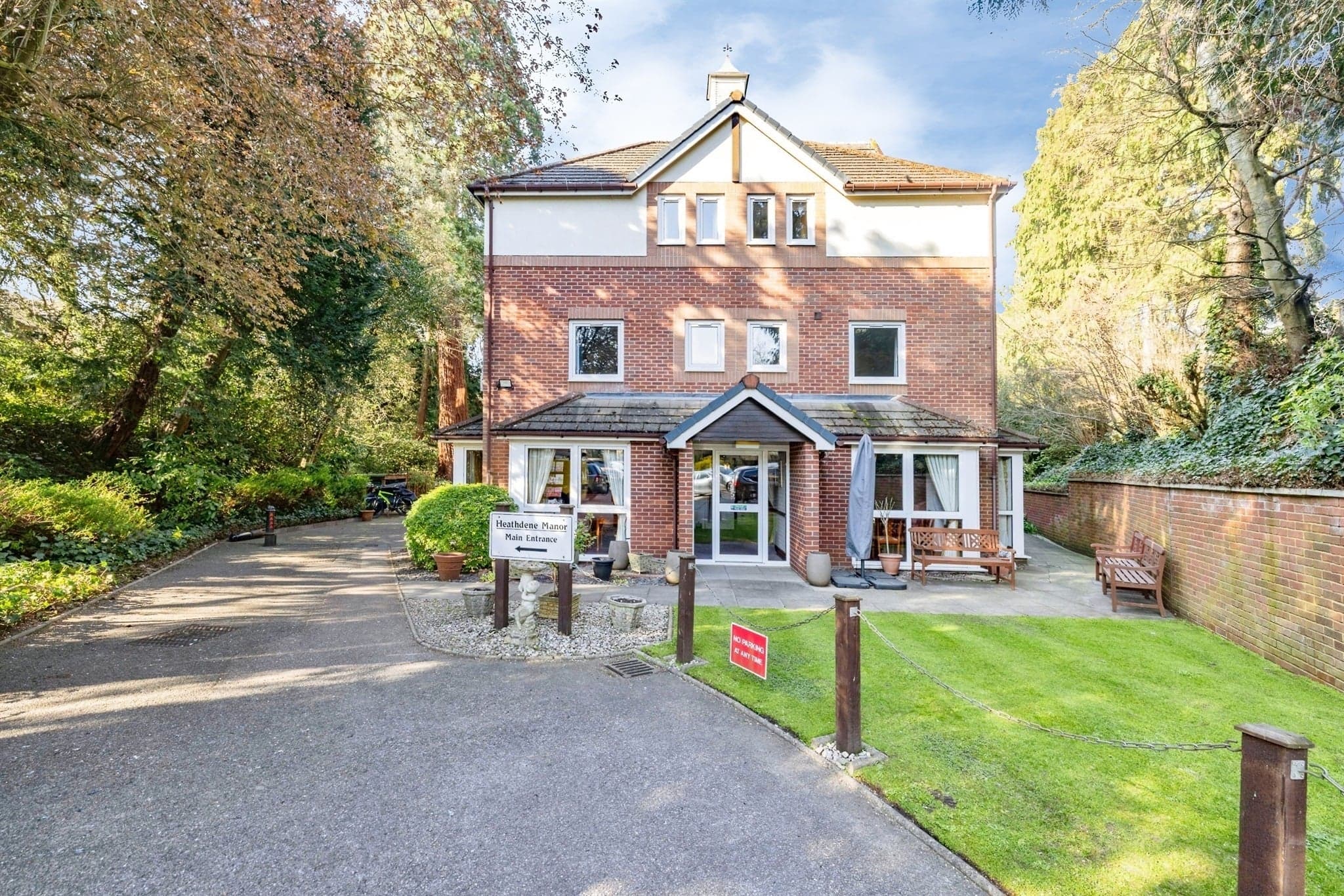 Property at Heathdene Manor, Watford
