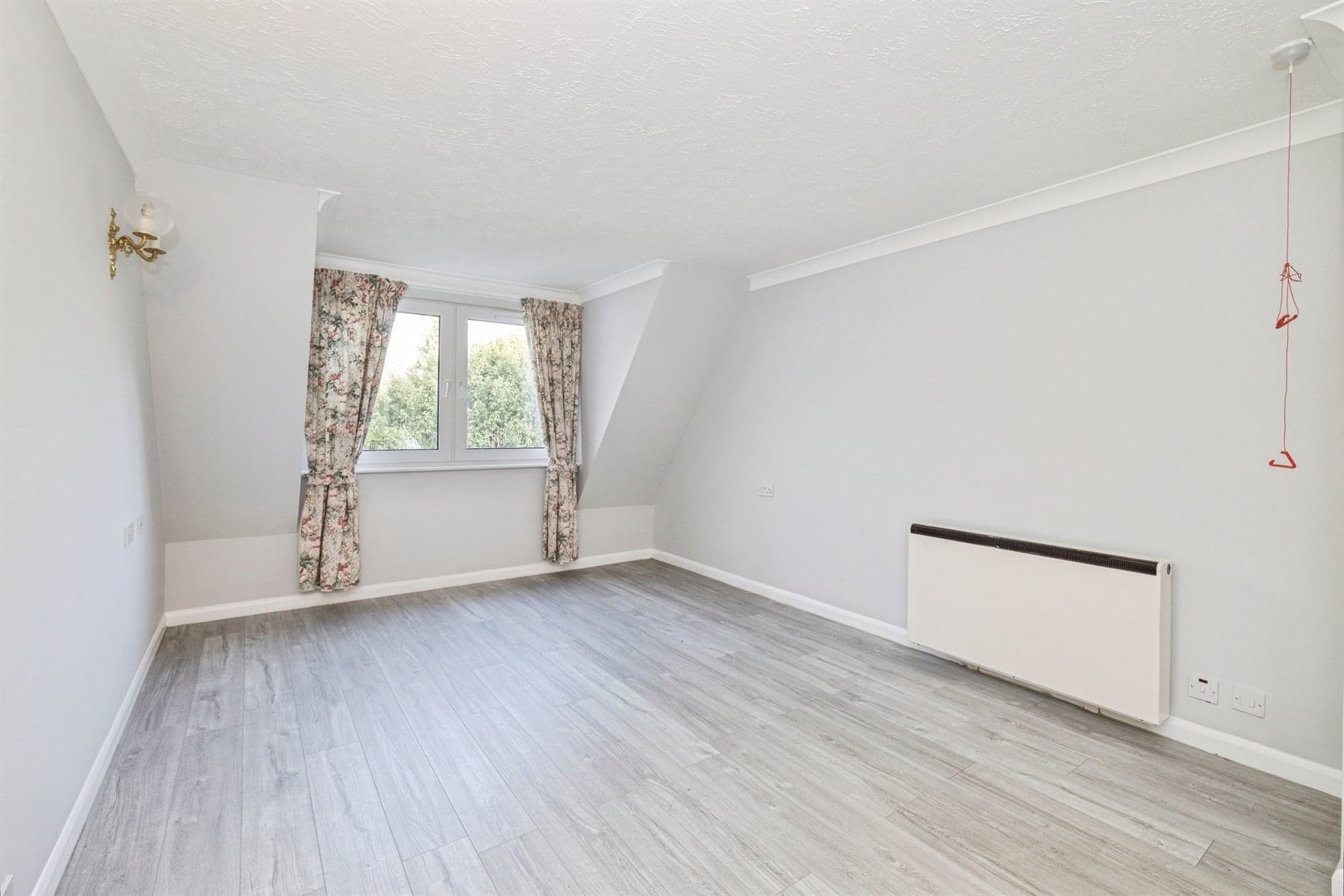Property at Heathdene Manor, Watford